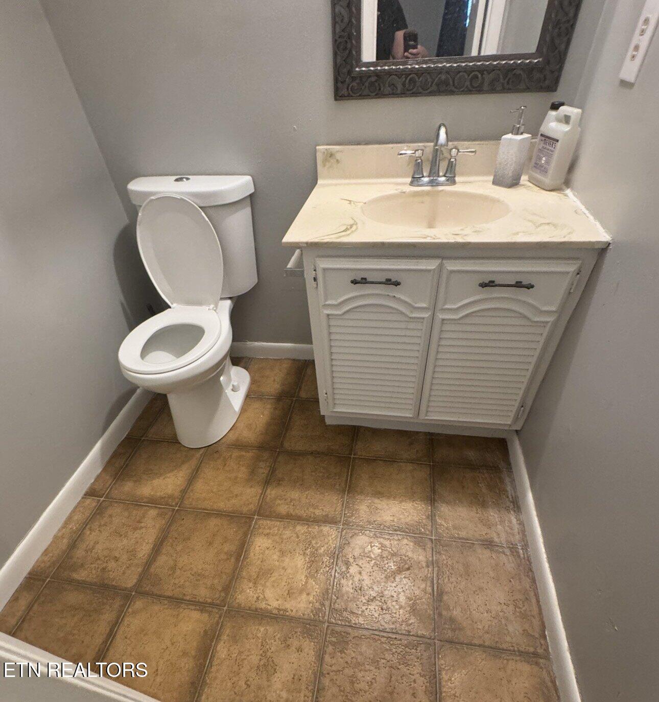 305 Reagan Street Harrogate TN 37752