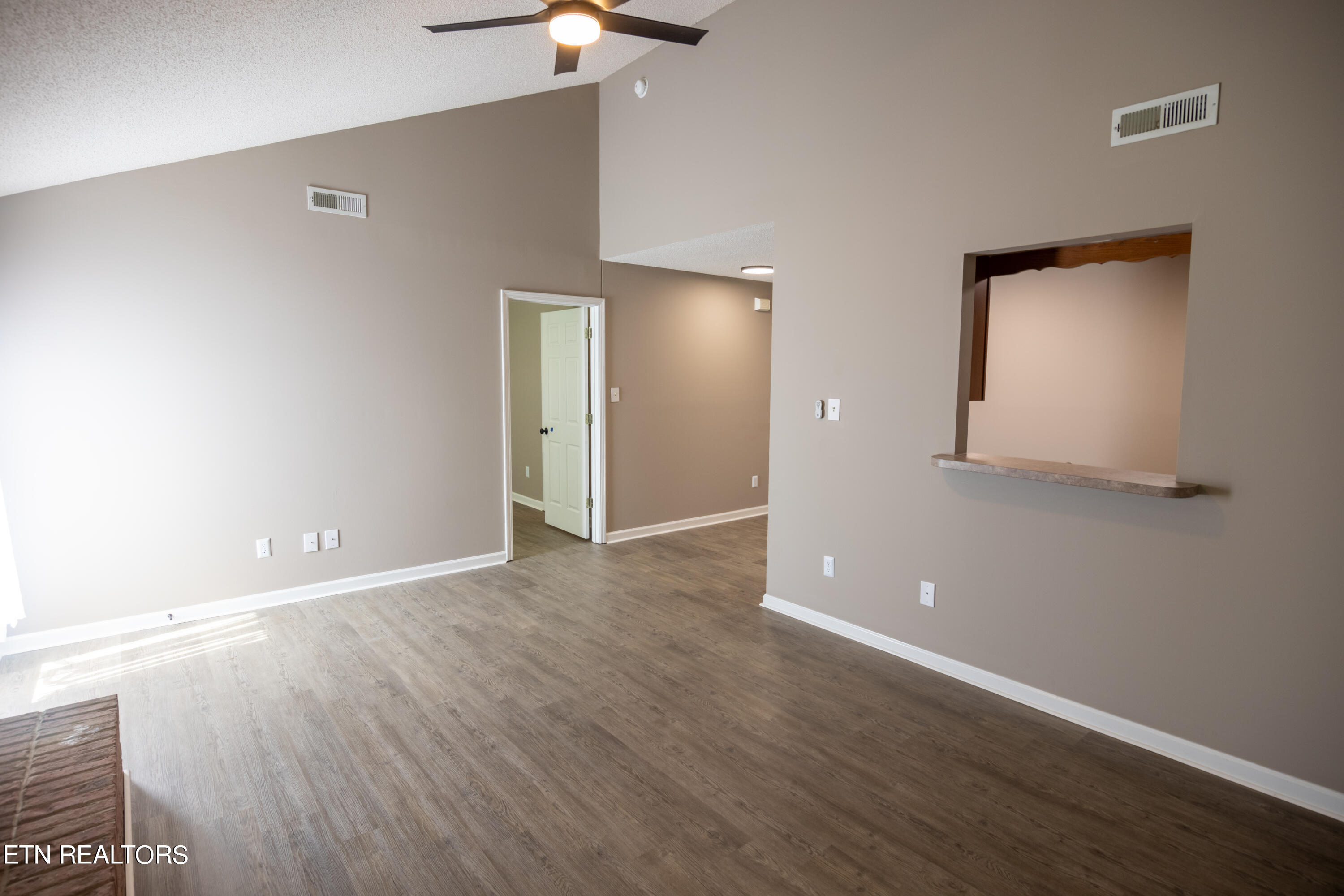 130 Hawthorne Oaks Way Powell TN 37849