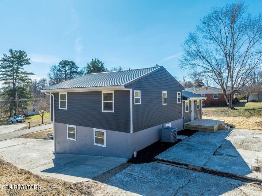 Lafollette TN 37766