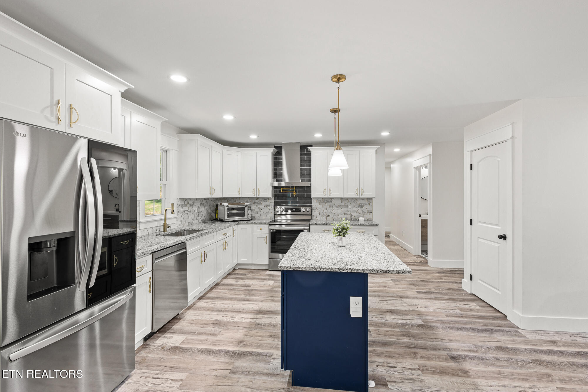 159 Country Way Road Vonore TN 37885