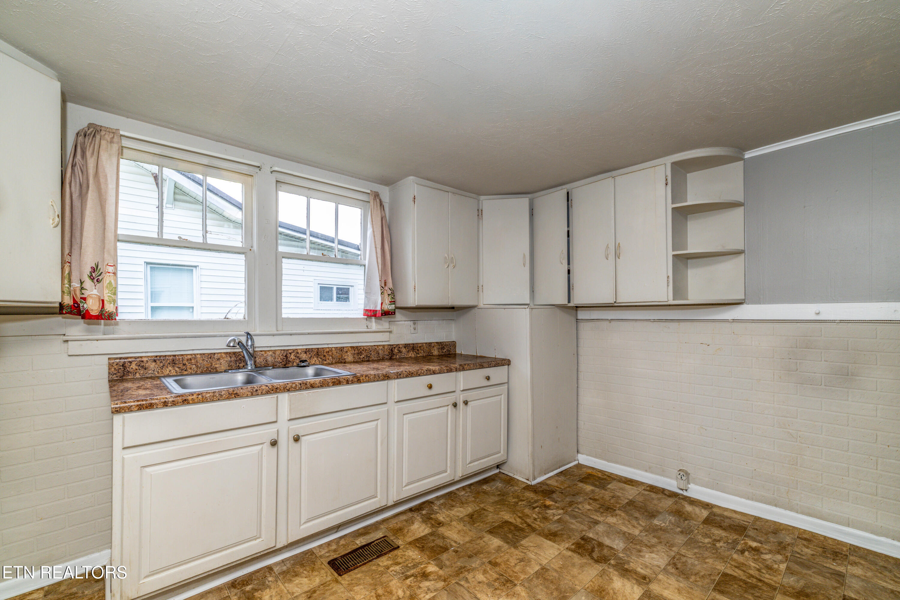 2608 Piedmont Street Knoxville TN 37921