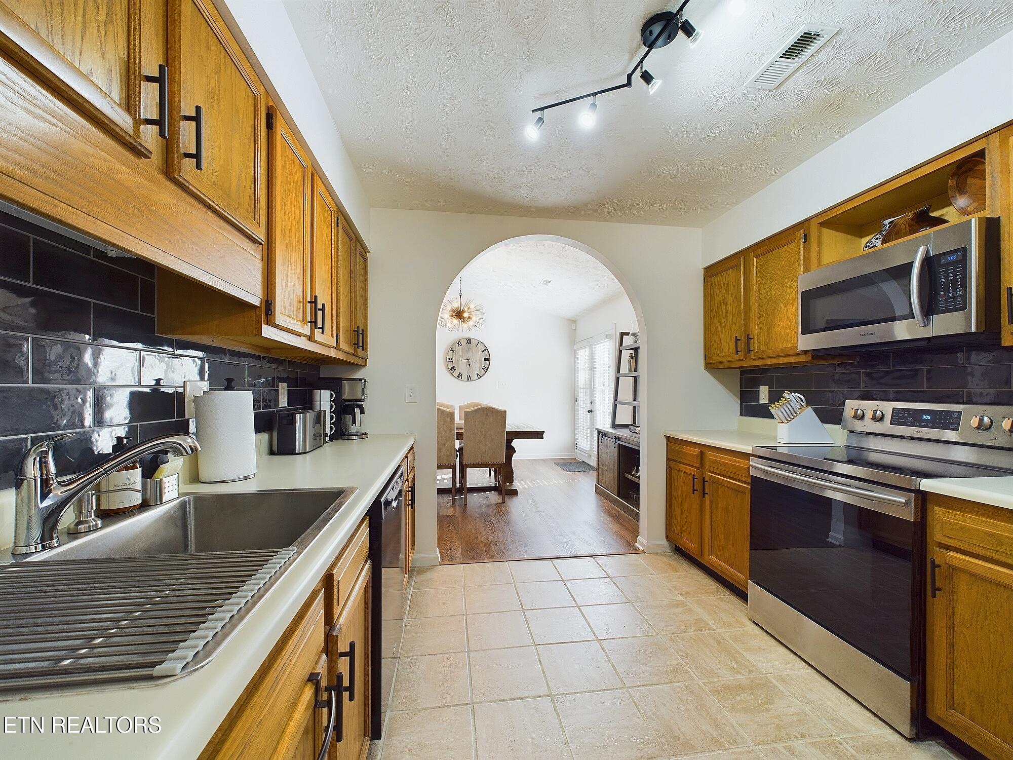 11809 Autumn Leaves Lane Knoxville TN 37934
