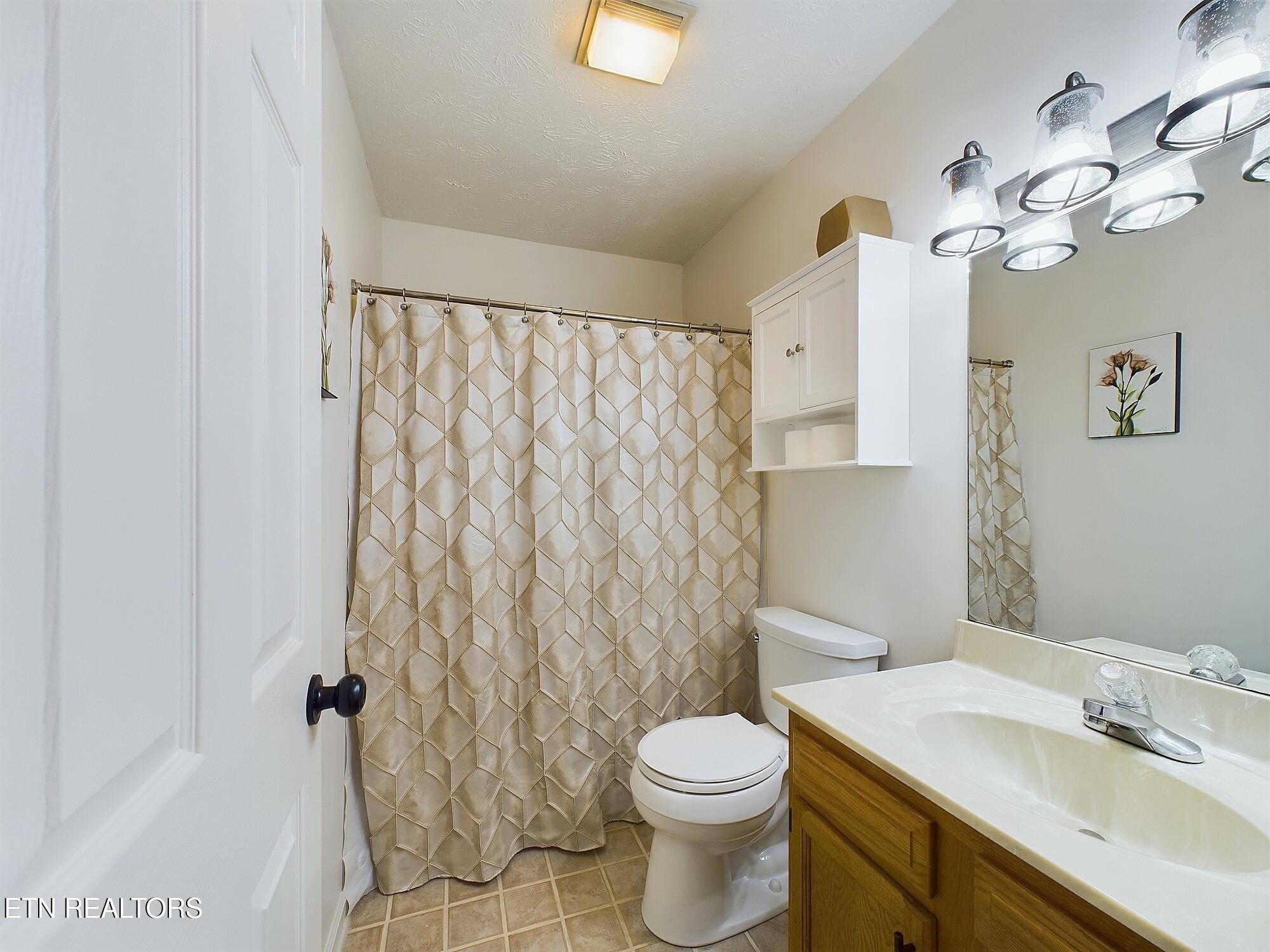 11809 Autumn Leaves Lane Knoxville TN 37934