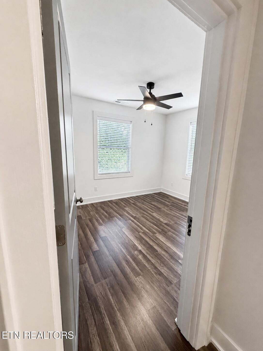 1009 Cedarwood Street Knoxville TN 37914