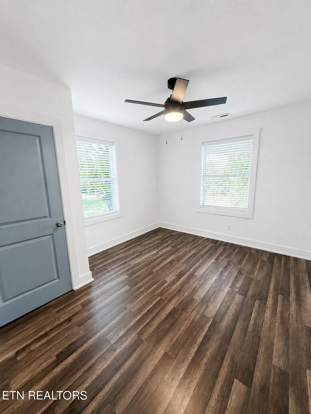 1009 Cedarwood Street Knoxville TN 37914