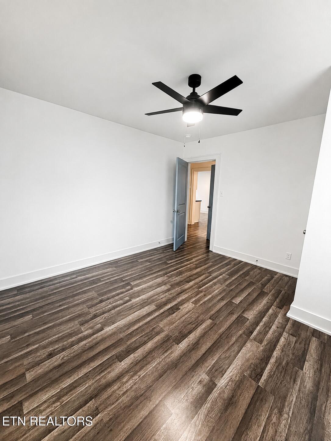 1009 Cedarwood Street Knoxville TN 37914