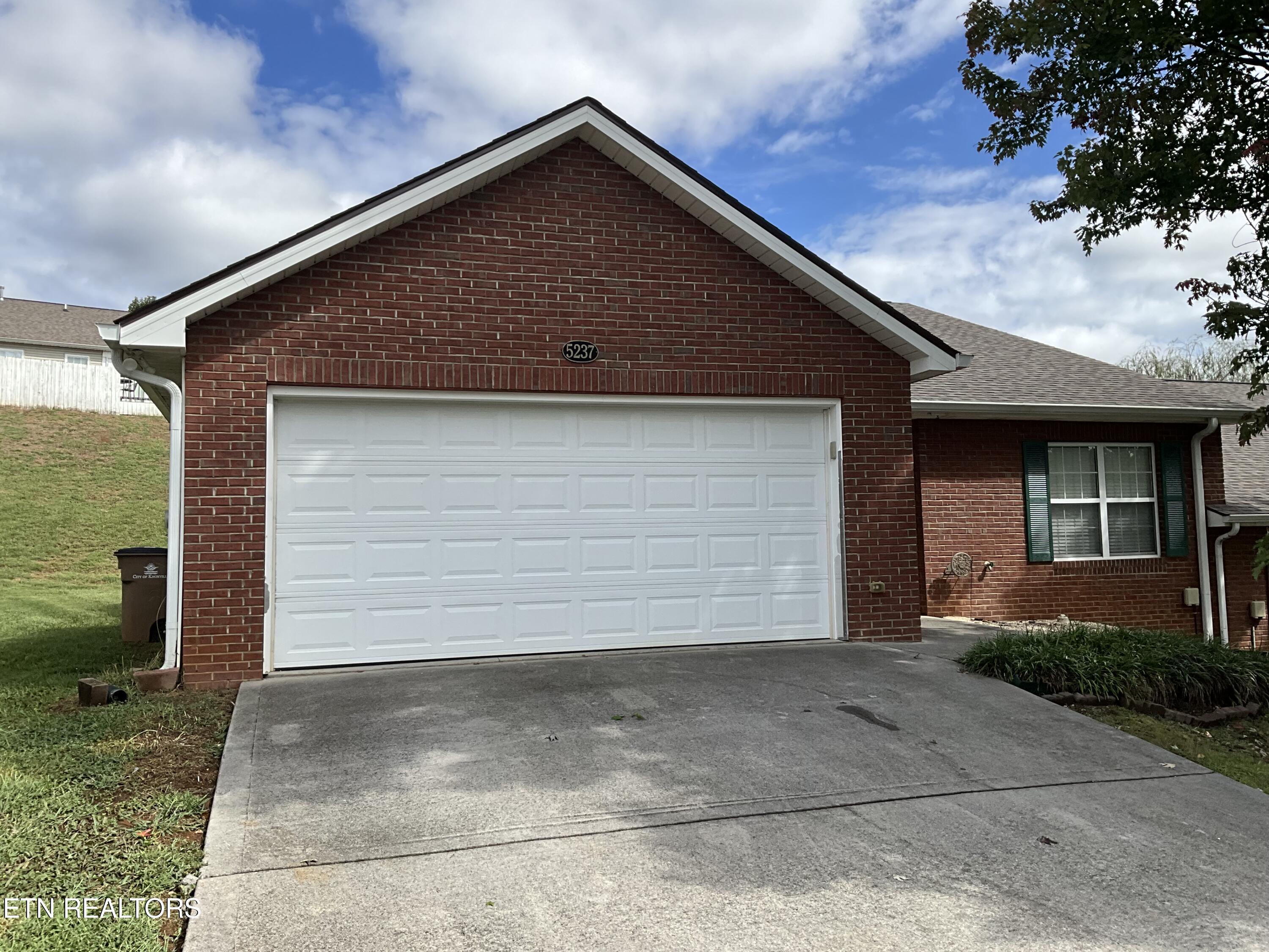 5237 Sinclair Drive Knoxville TN 37914