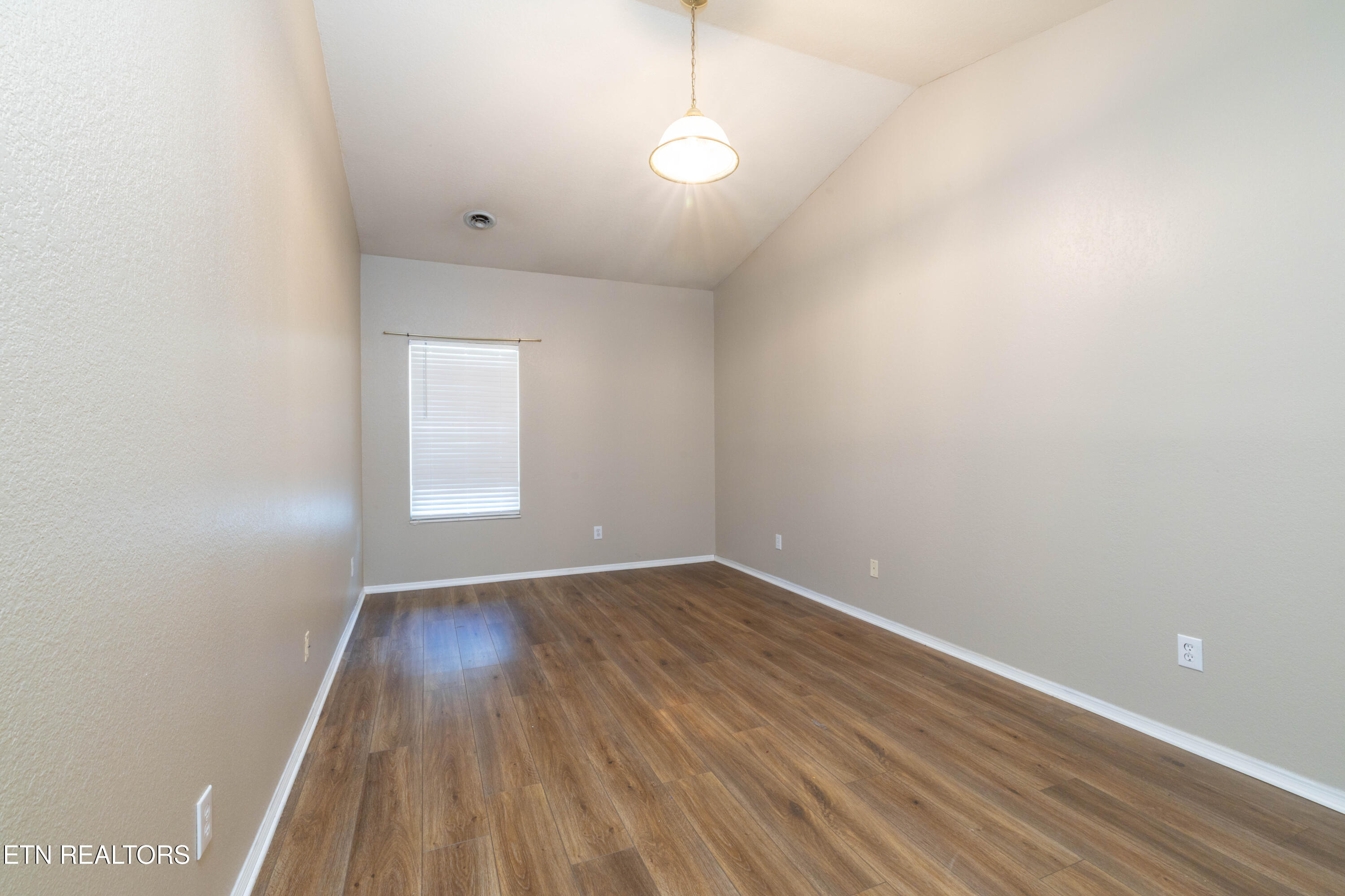 8613 Little Field Way Knoxville TN 37923