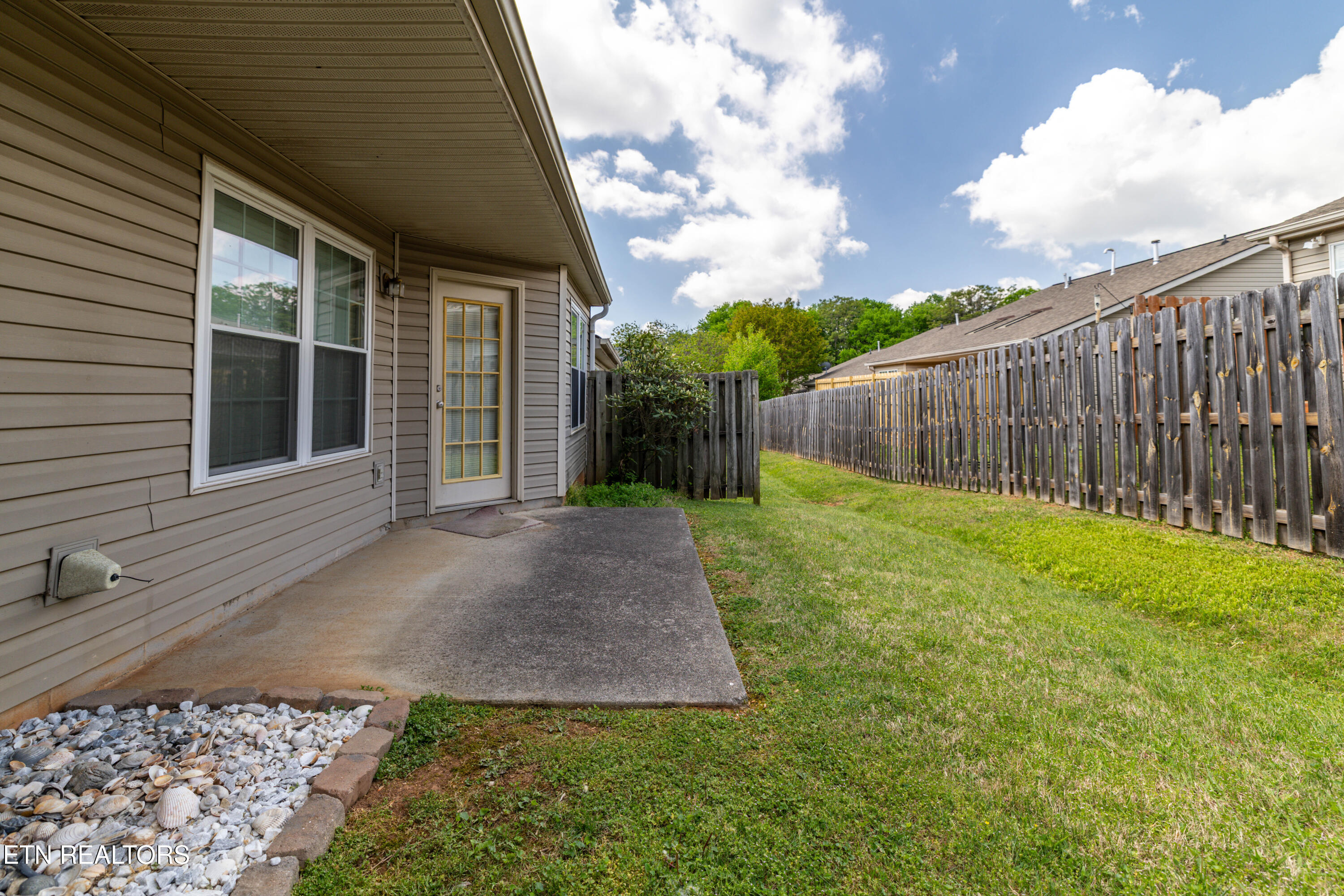 8613 Little Field Way Knoxville TN 37923