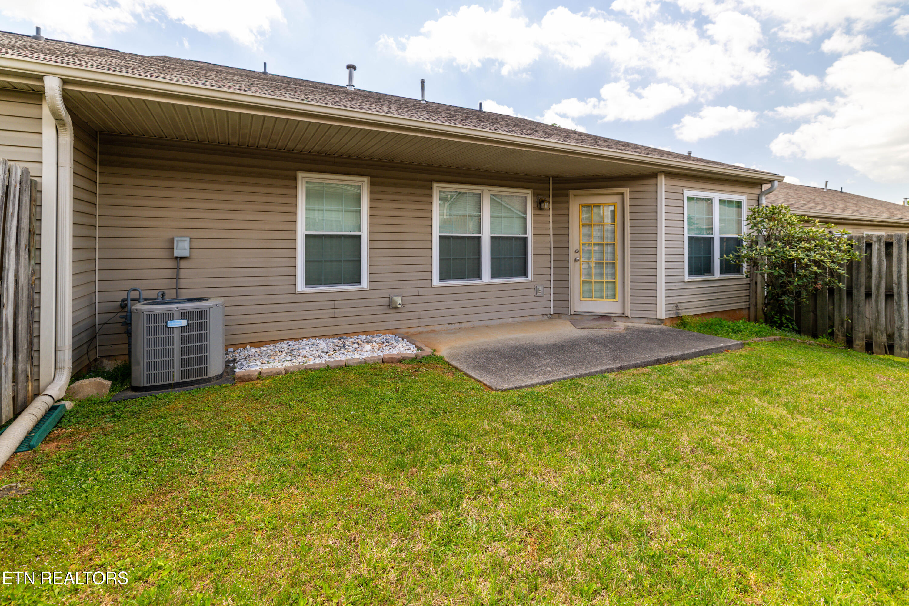 8613 Little Field Way Knoxville TN 37923