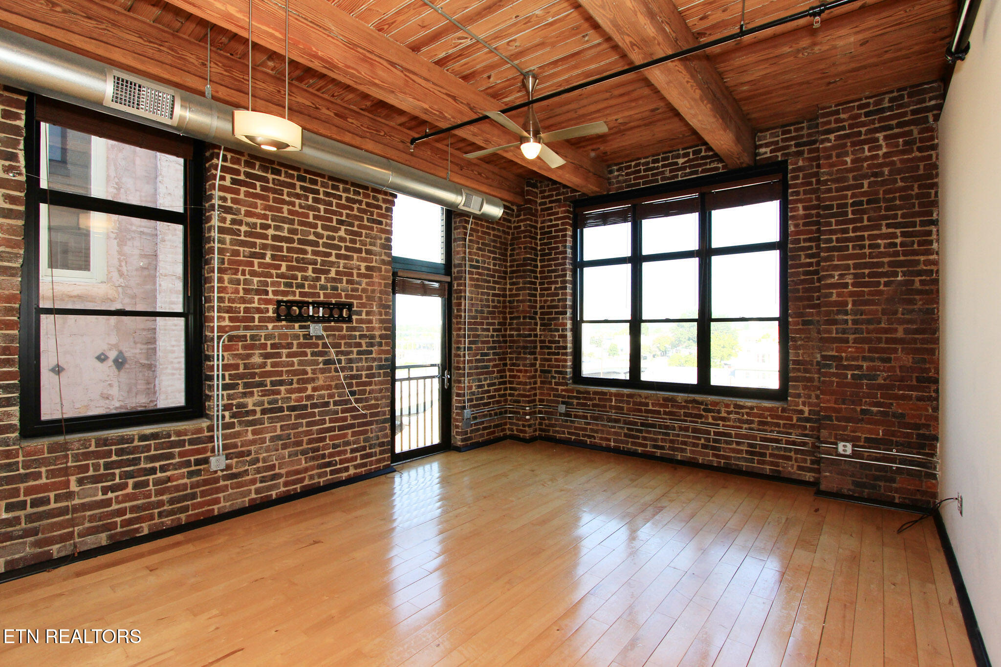 220 W Jackson Avenue Knoxville TN 37902