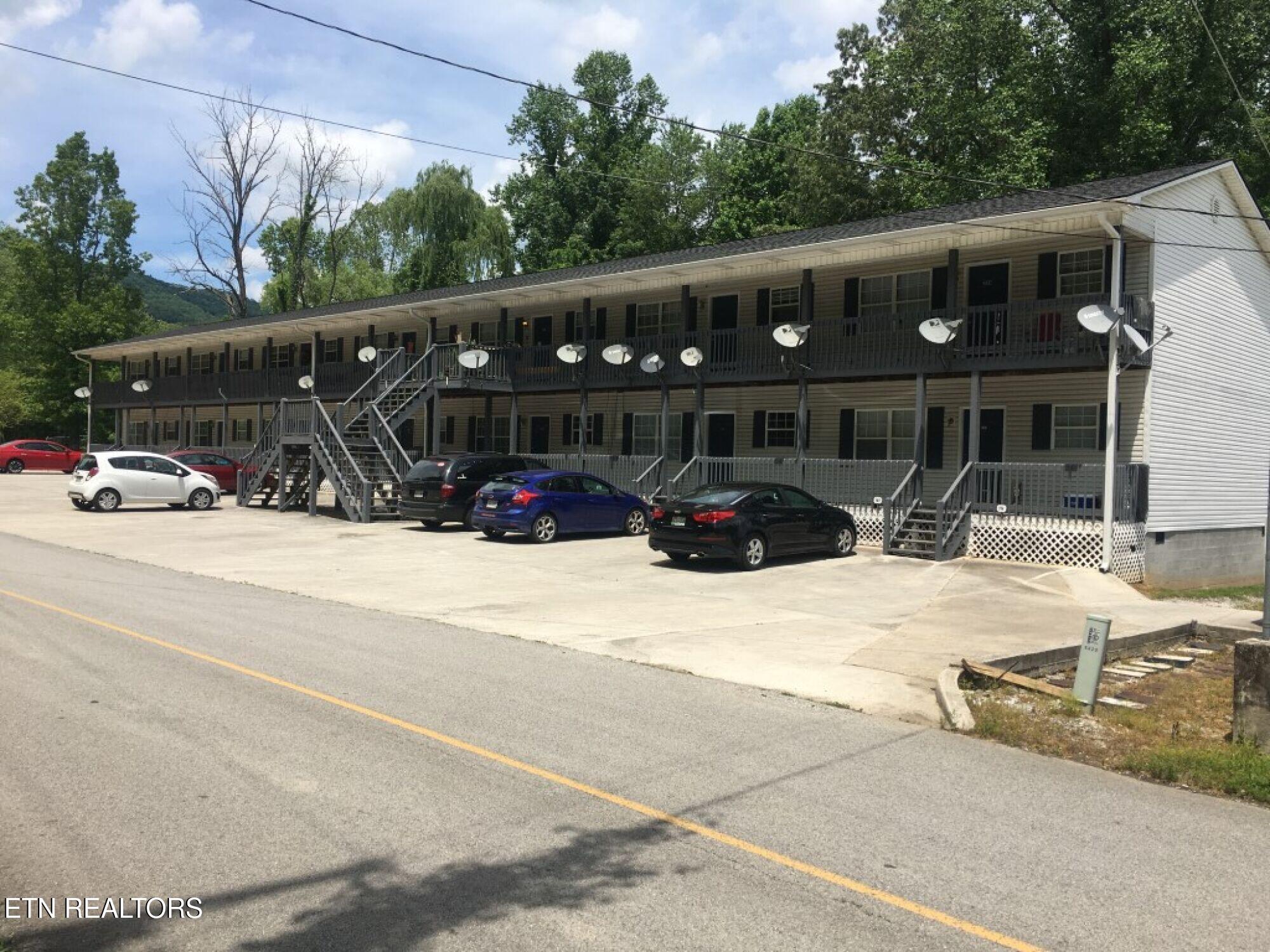 204 Ridenour Lane Jacksboro TN 37757