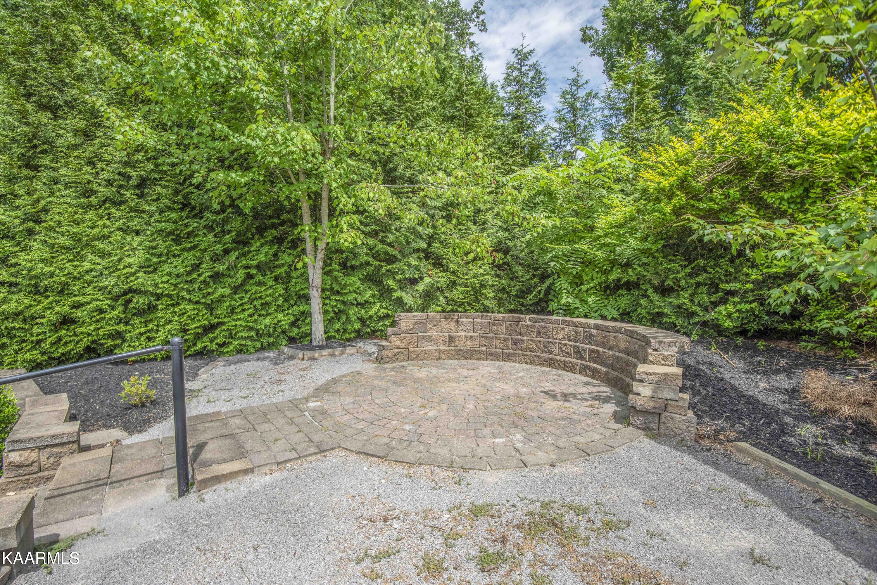 10706 Eagle Glen Knoxville TN 37922
