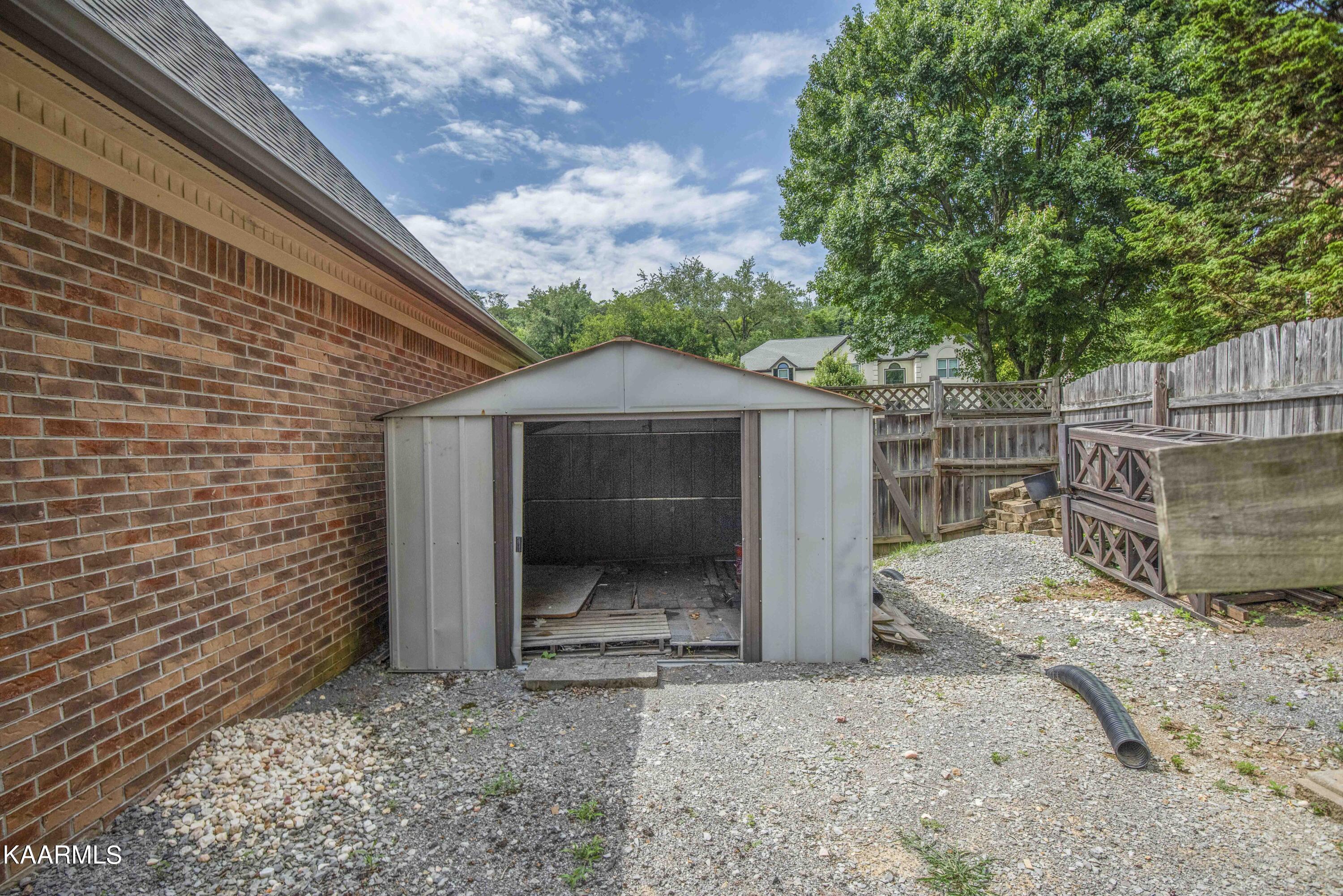 10706 Eagle Glen Knoxville TN 37922