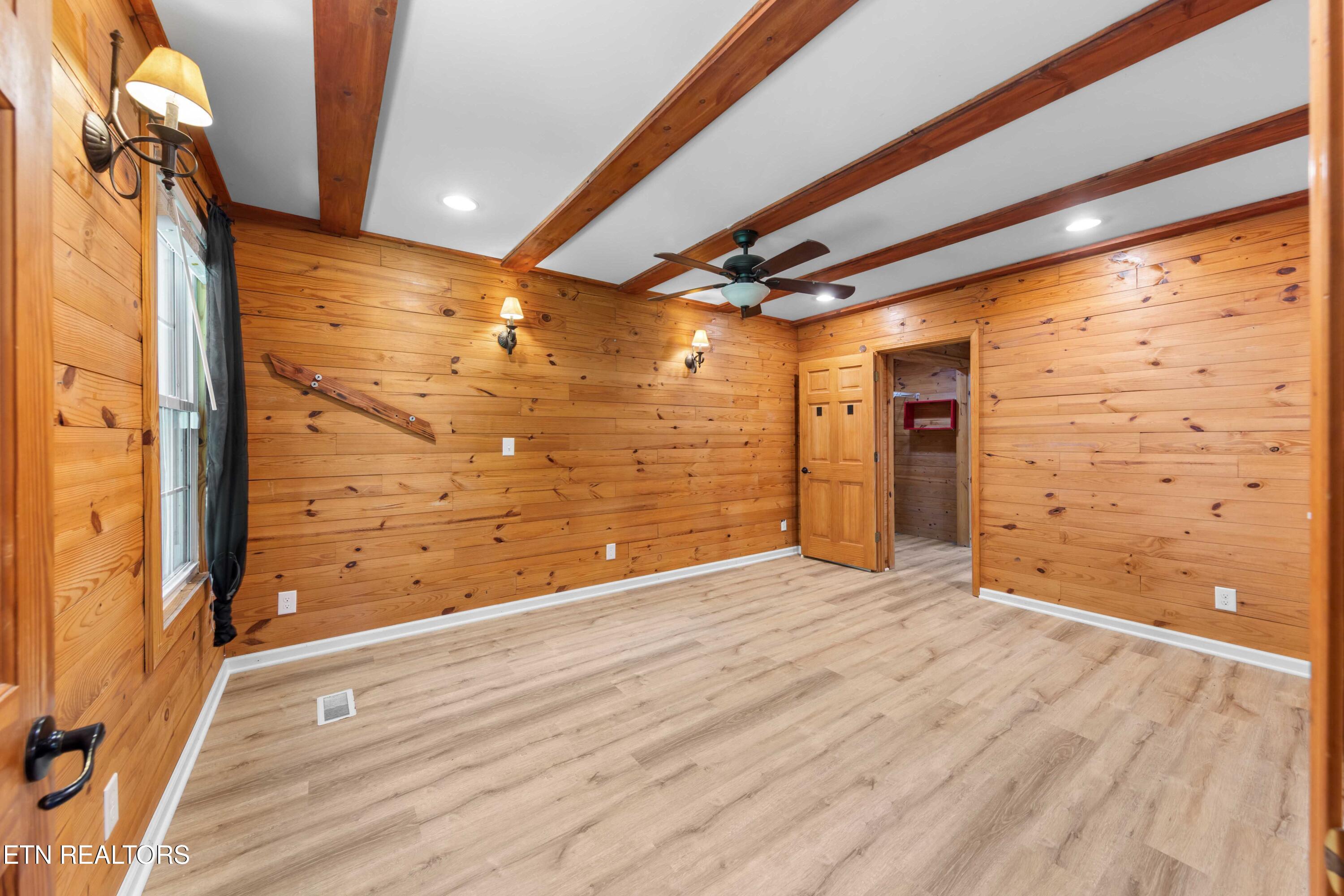 598 Hiawassee View Drive Jacksboro TN 37757