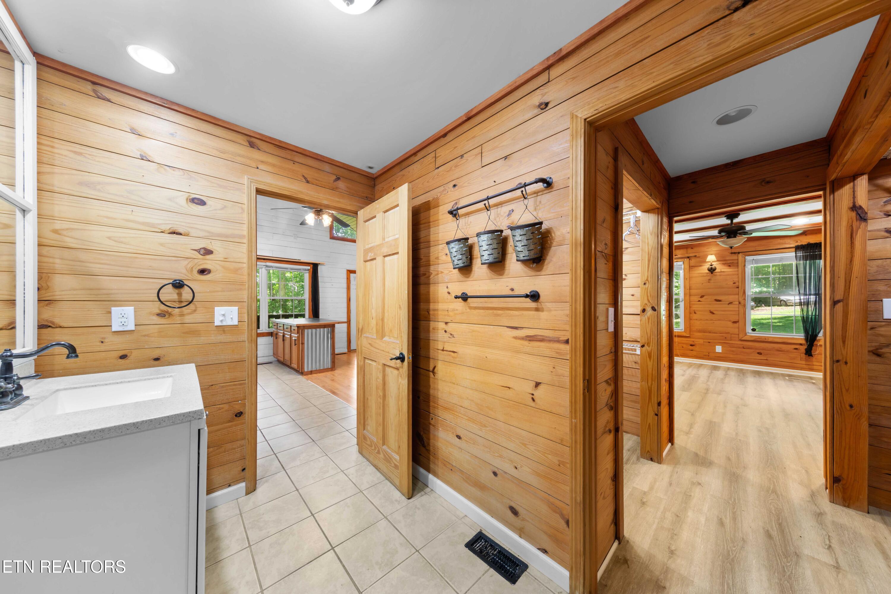 598 Hiawassee View Drive Jacksboro TN 37757