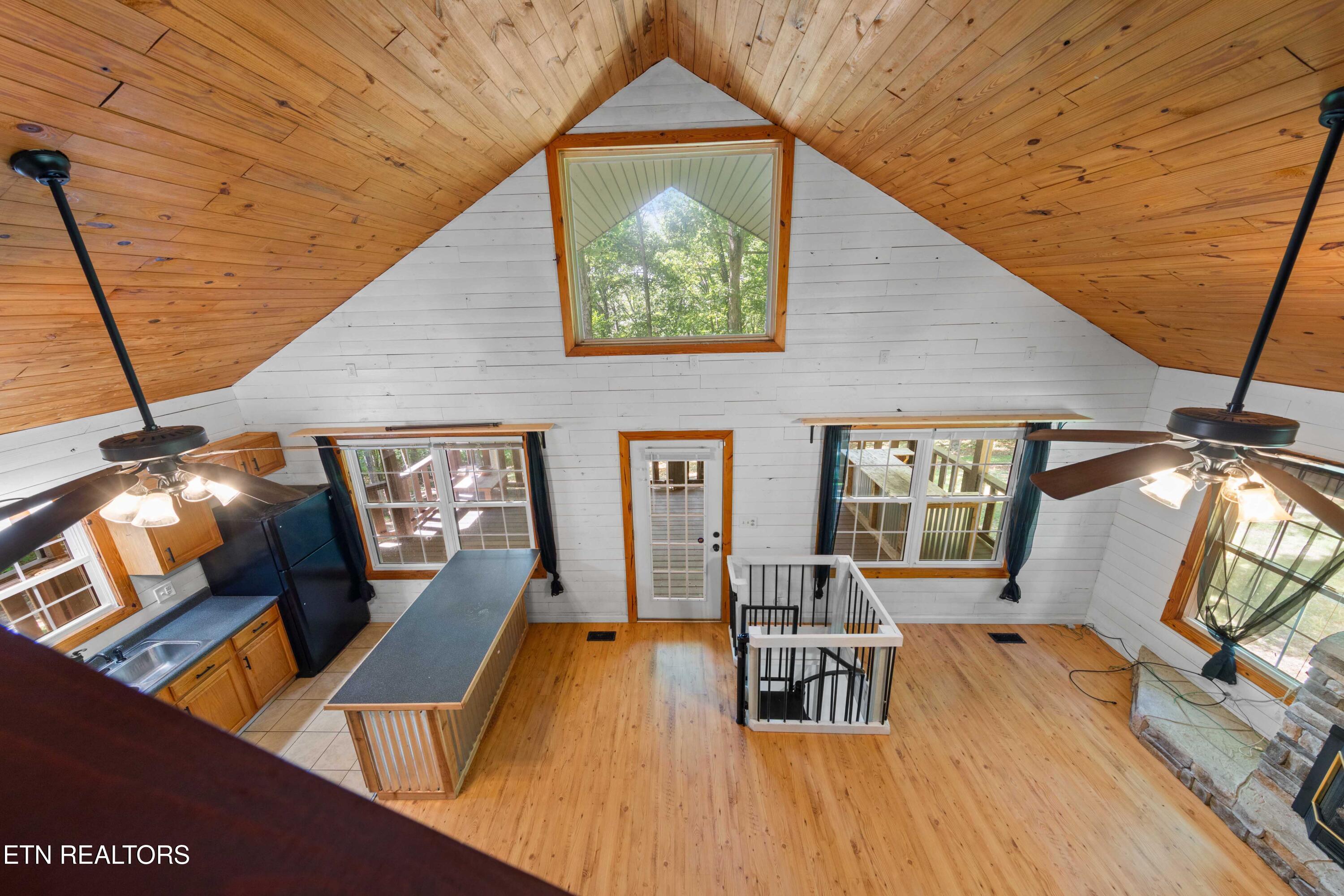 598 Hiawassee View Drive Jacksboro TN 37757