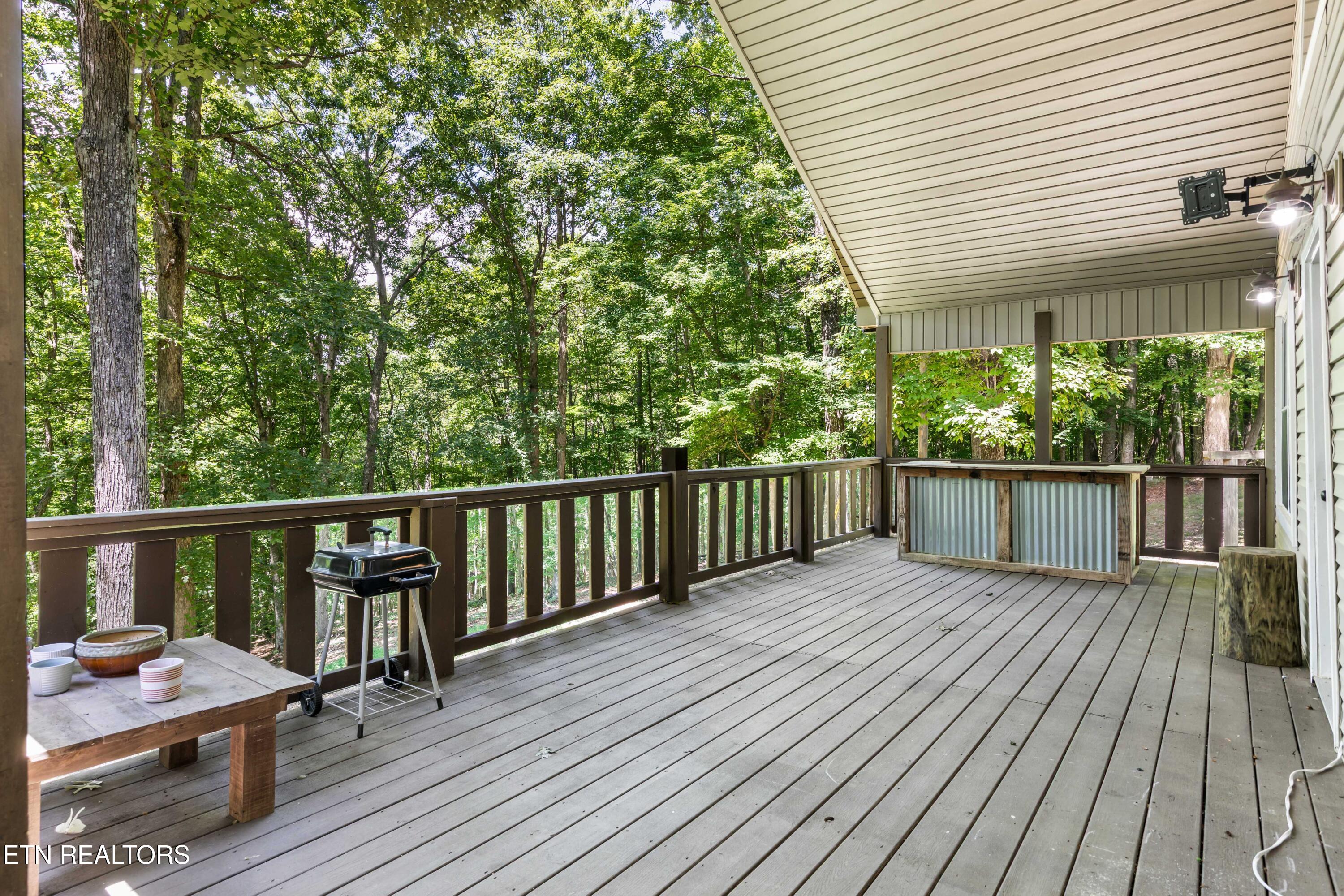 598 Hiawassee View Drive Jacksboro TN 37757