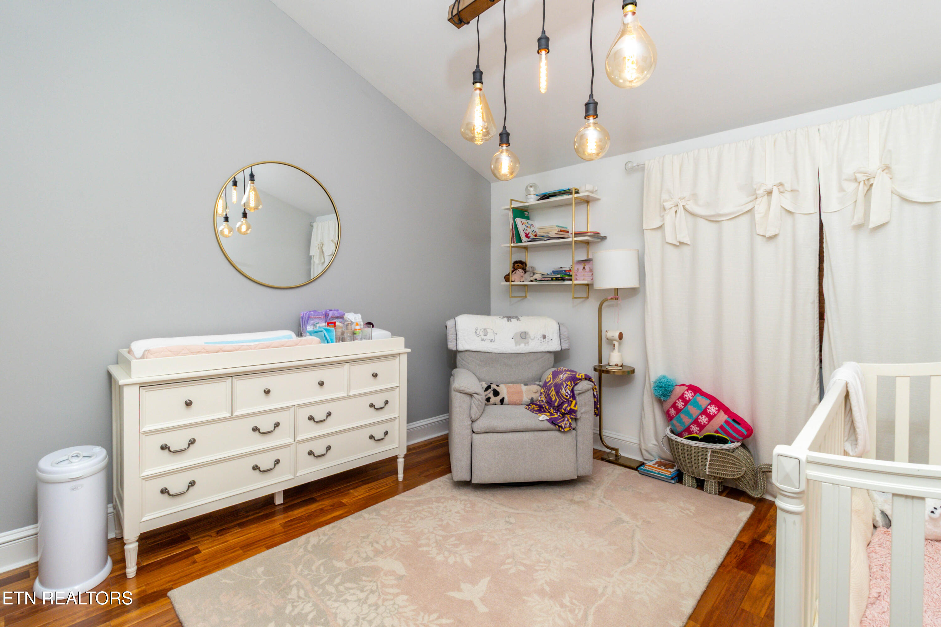 1960 Cherokee Bluff Drive Knoxville TN 37920