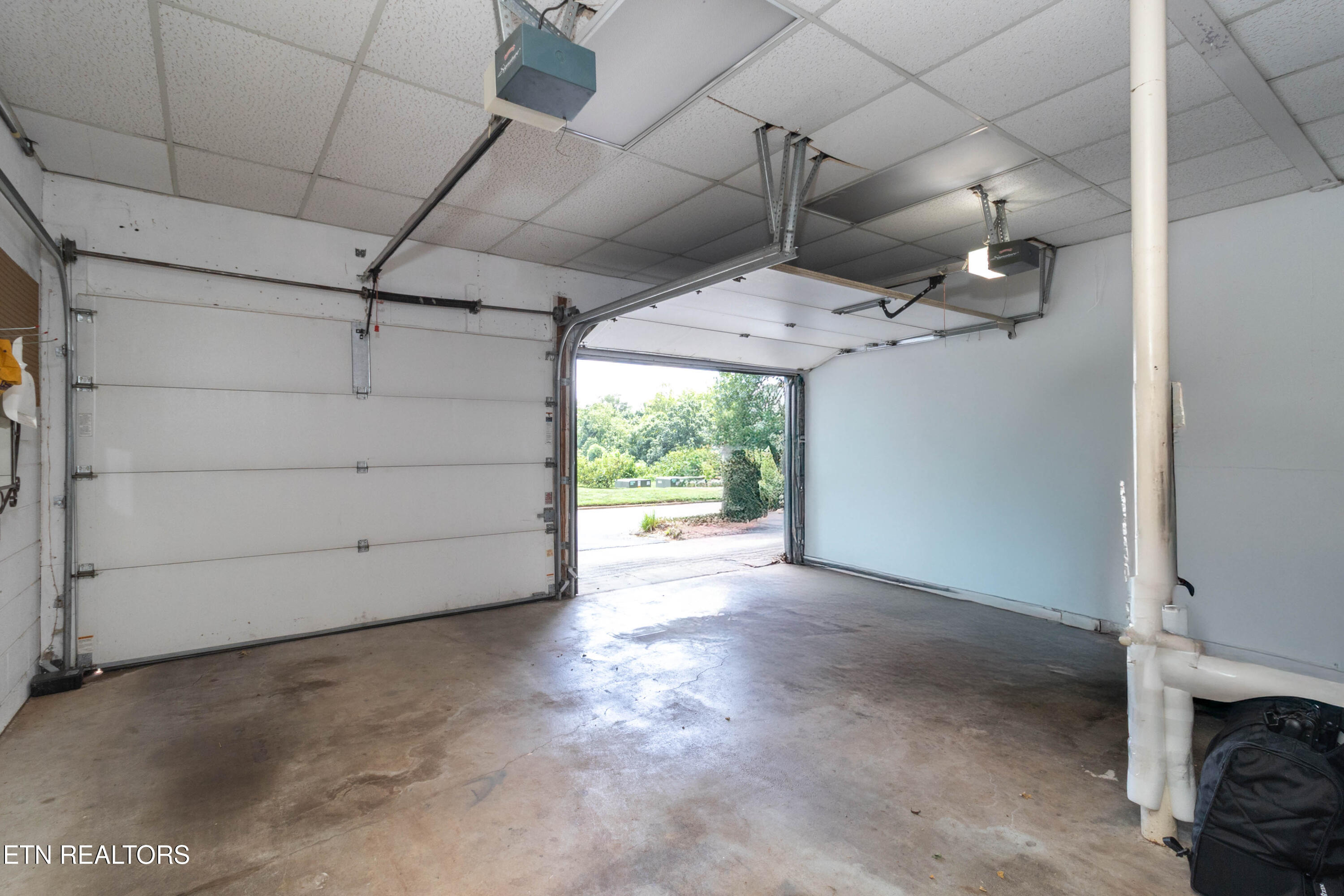 1960 Cherokee Bluff Drive Knoxville TN 37920
