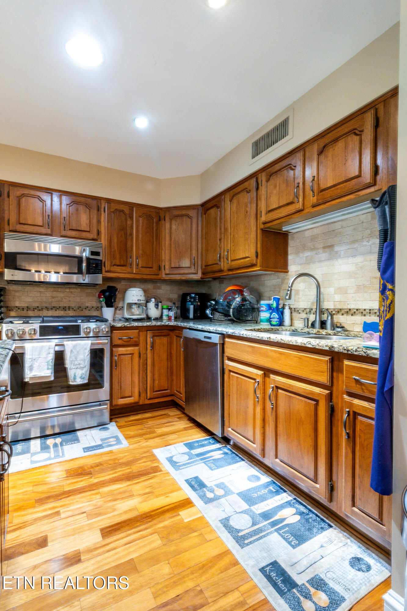 1960 Cherokee Bluff Drive Knoxville TN 37920