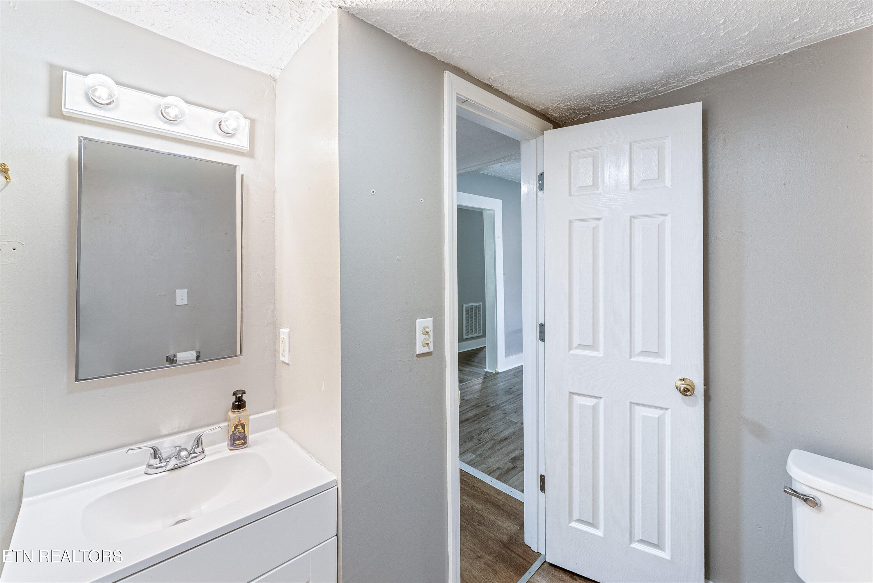 2123 Vermont Avenue Knoxville TN 37921