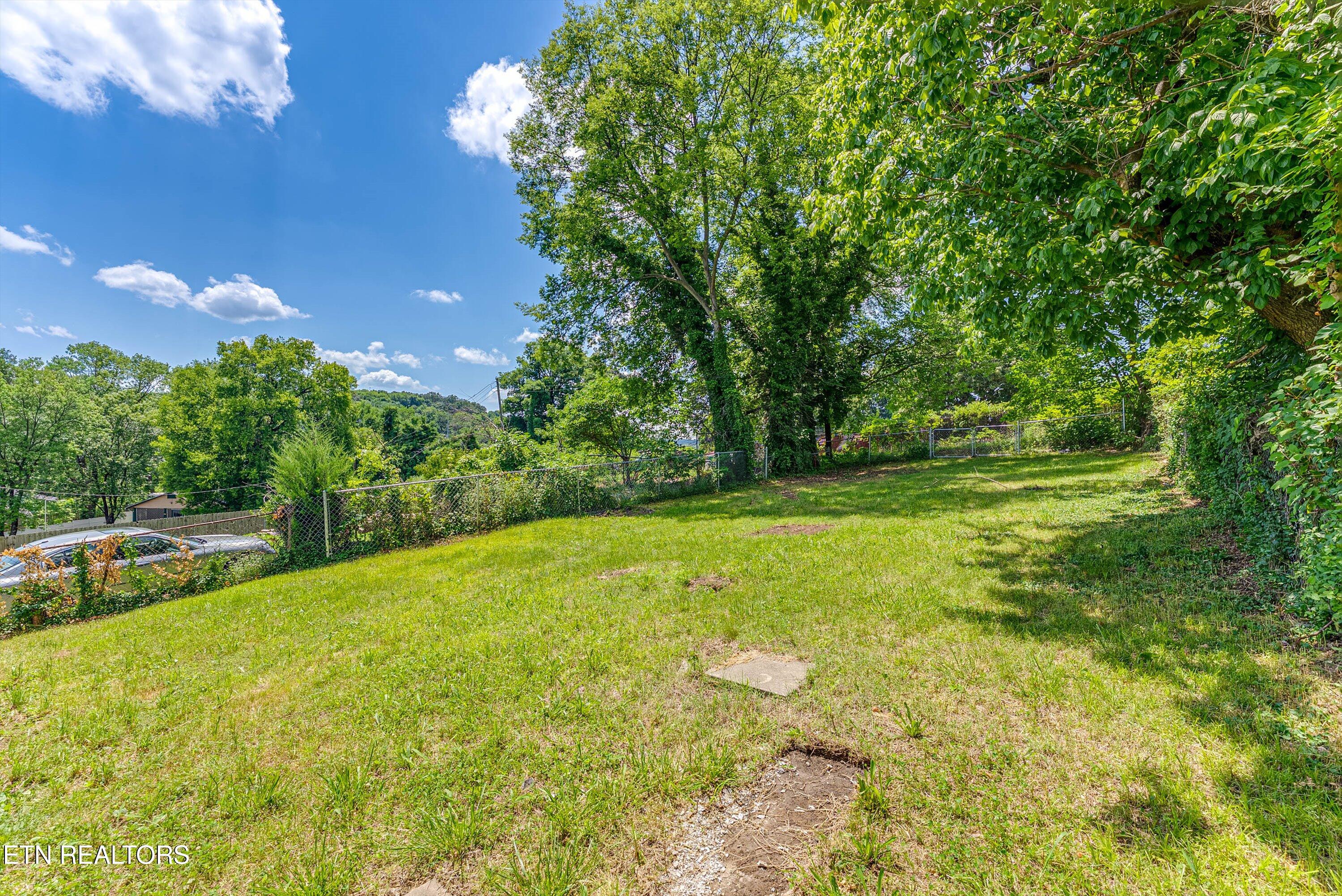 2123 Vermont Avenue Knoxville TN 37921