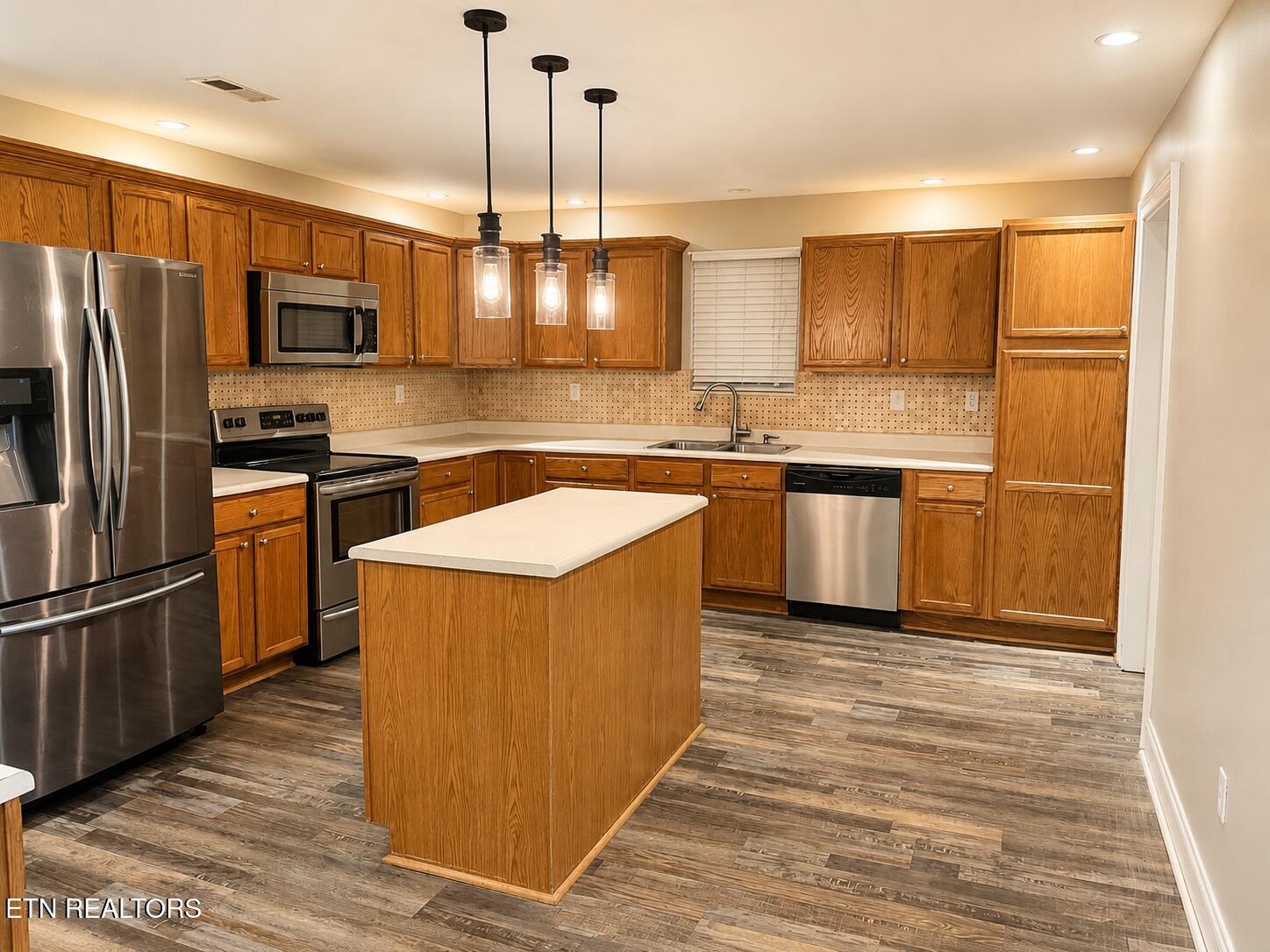 2709 Montvale Road Maryville TN 37803