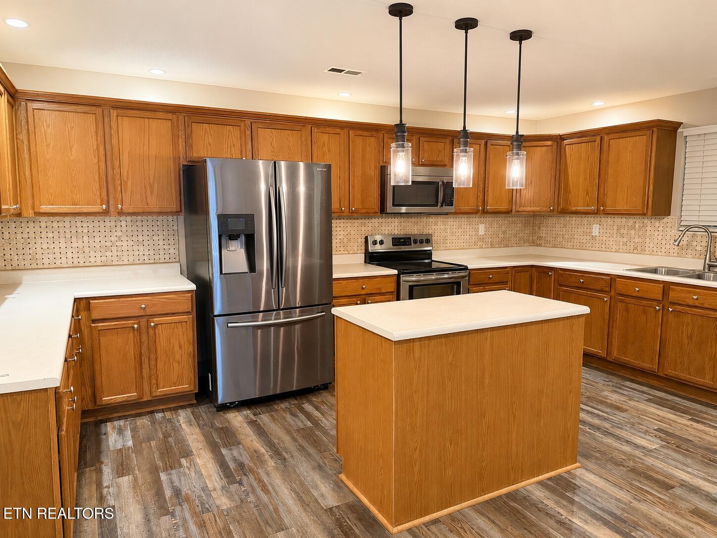 2709 Montvale Road Maryville TN 37803