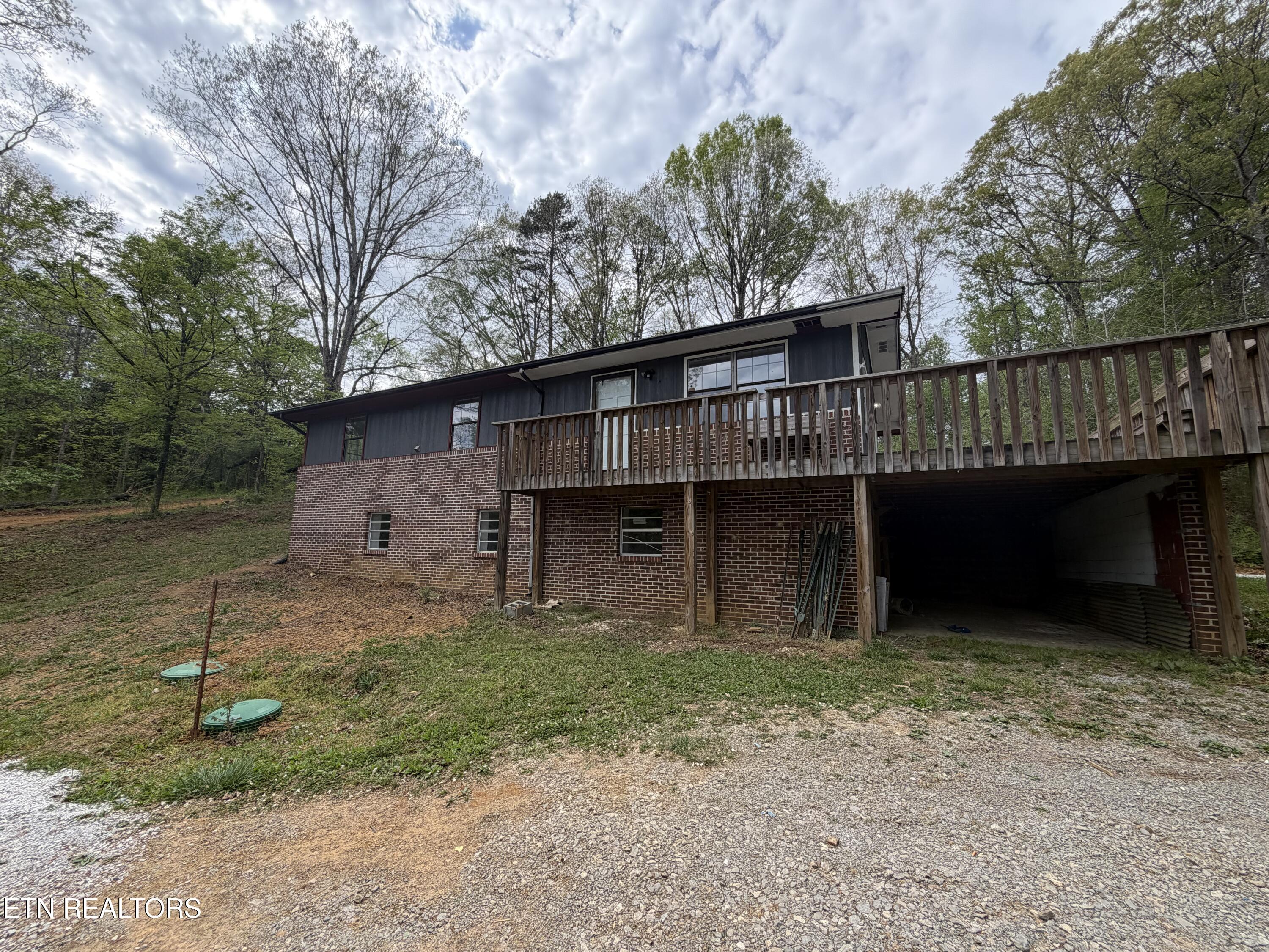 2340 Hines Valley Road Lenoir City TN 37771
