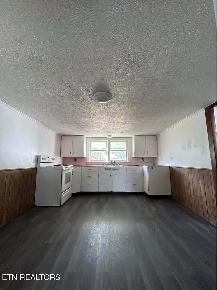 205 S Front Street Rockwood TN 37854