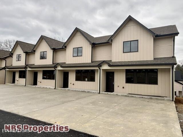 112 Emerson Way Lenoir City TN 37772