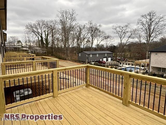 112 Emerson Way Lenoir City TN 37772