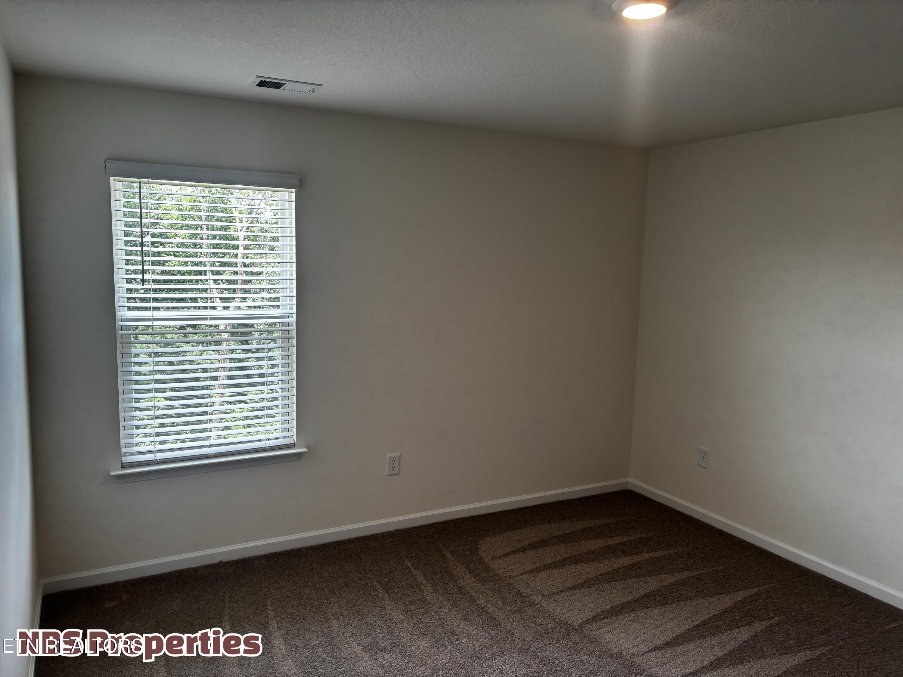 935 Utopia Lane Knoxville TN 37932