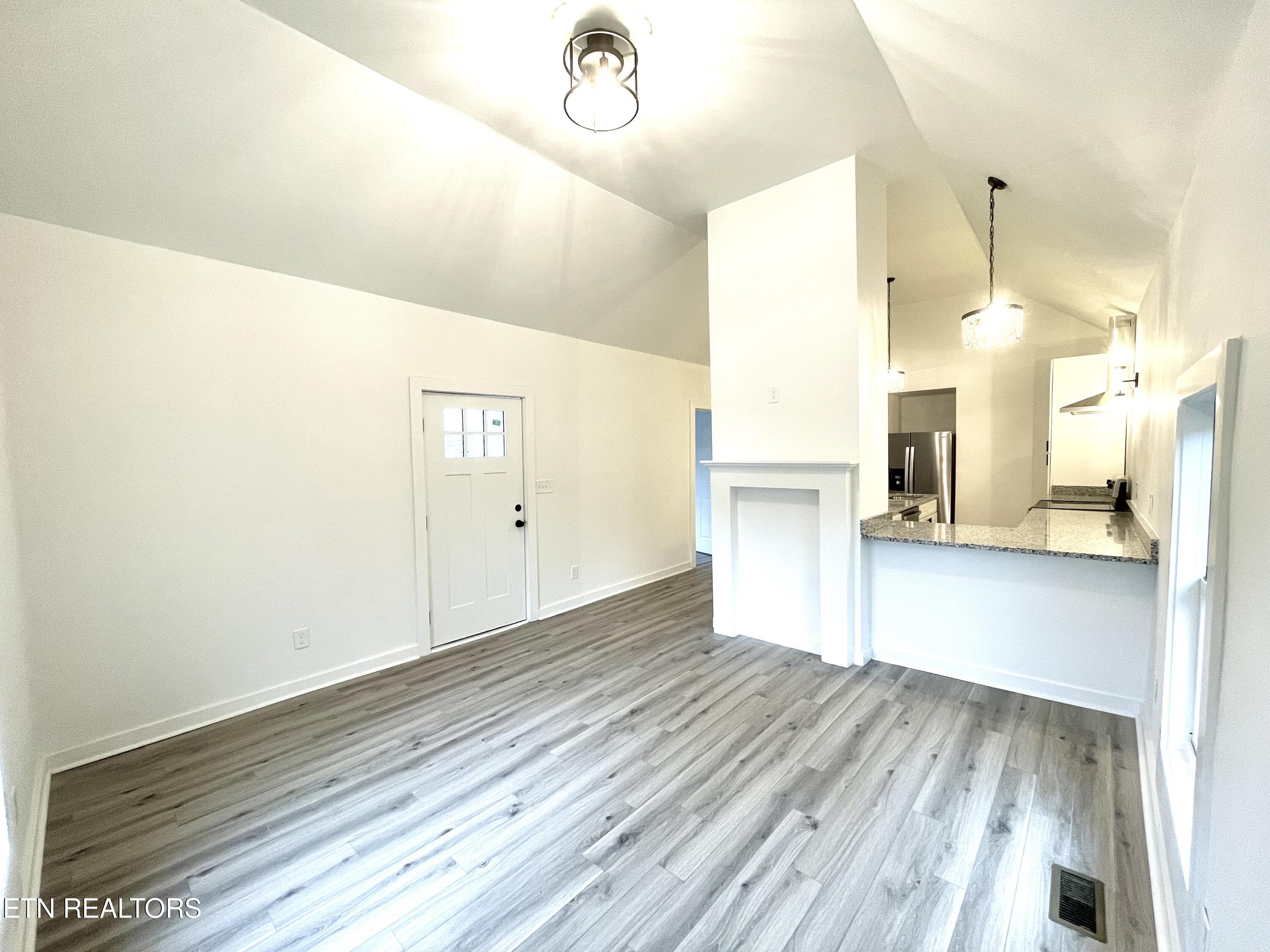 224 Leonard Place Knoxville TN 37917