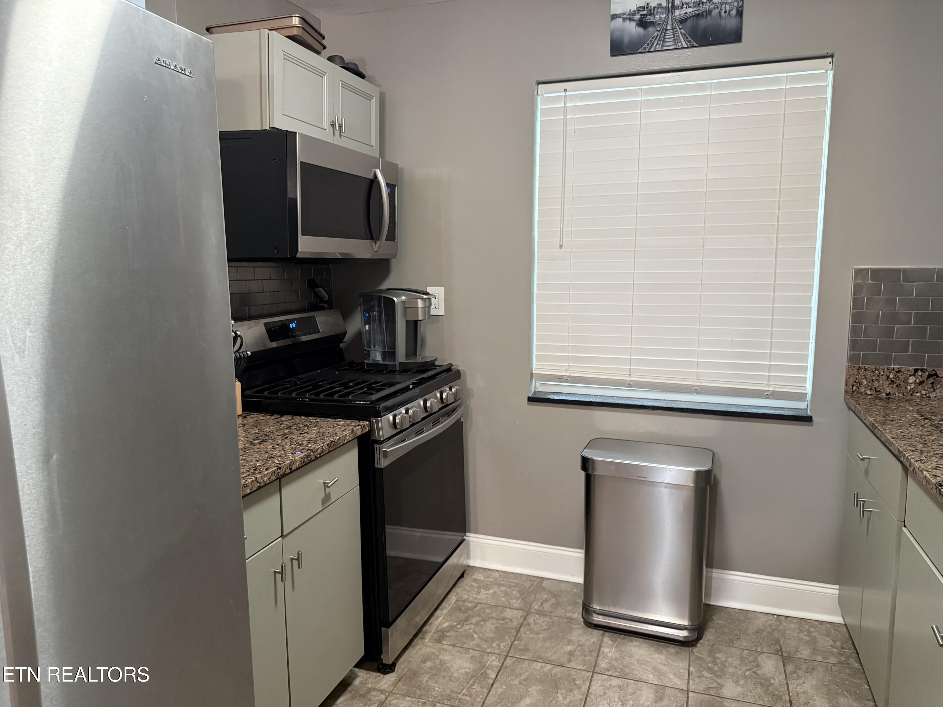 306 Kingston Court Knoxville TN 37919