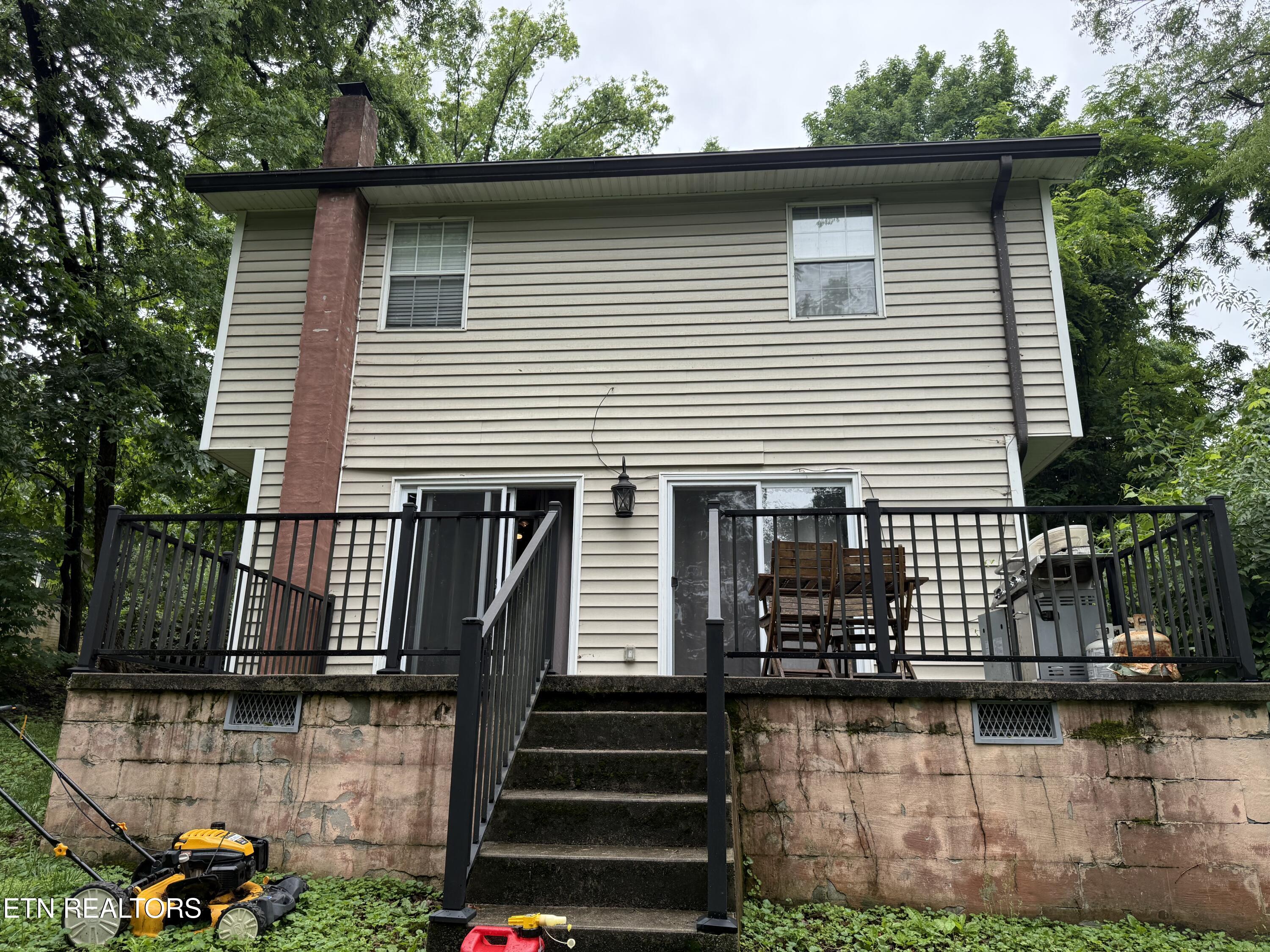 306 Kingston Court Knoxville TN 37919