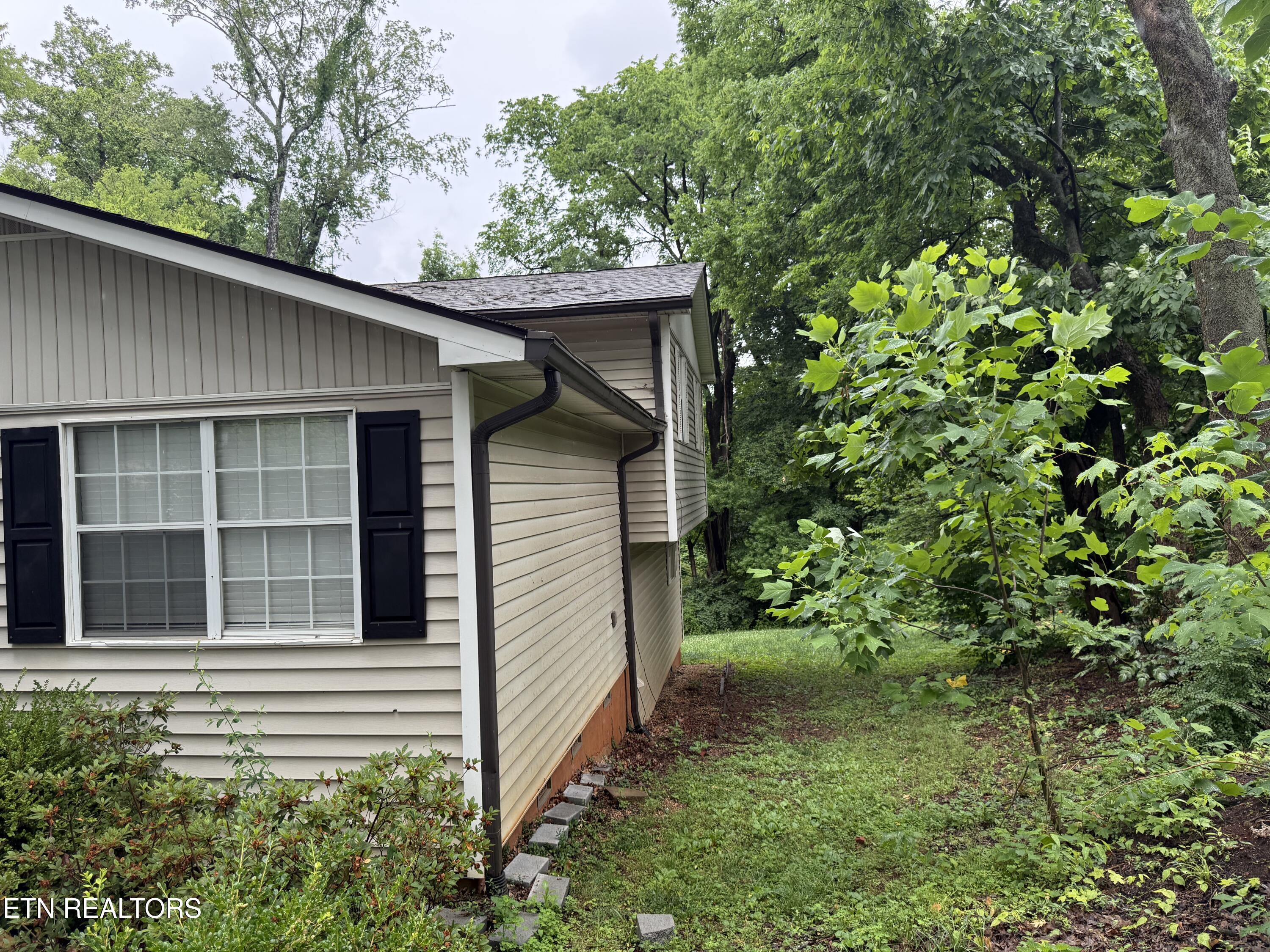 306 Kingston Court Knoxville TN 37919