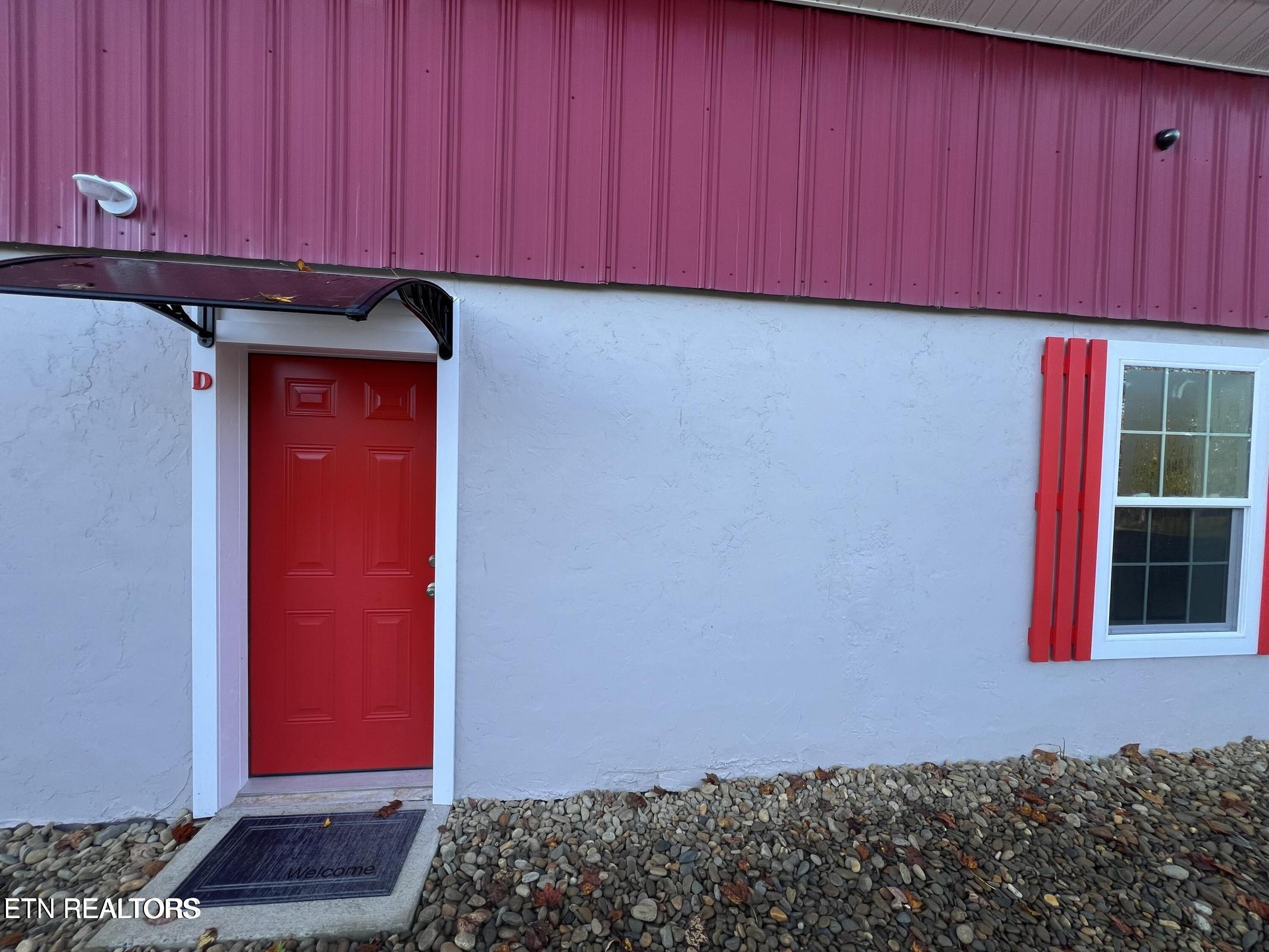 150 Wolf Creek Road Jacksboro TN 37757