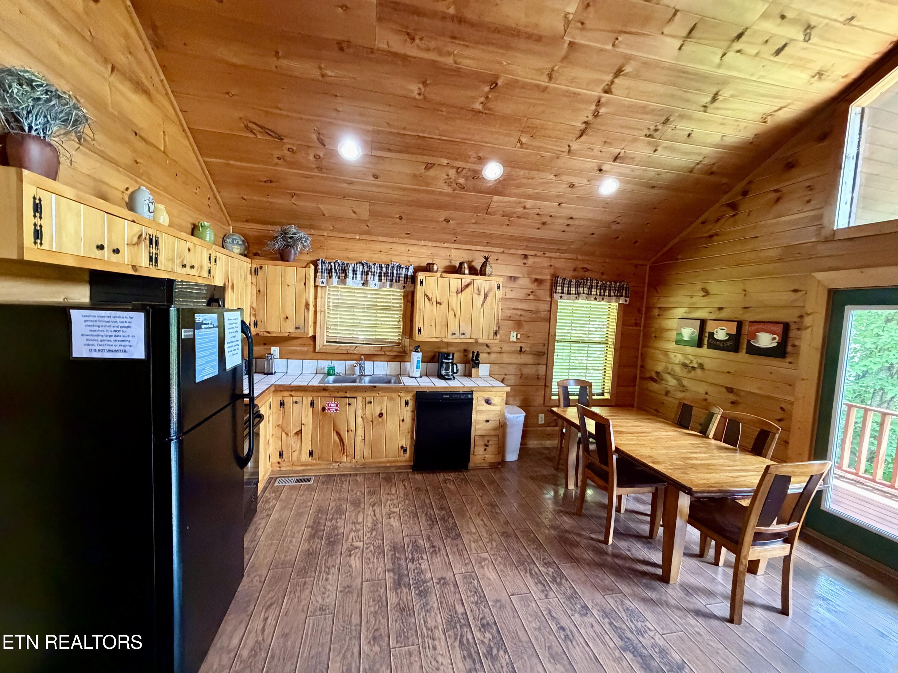 3852 Katelyns Lane Pigeon Forge TN 37876