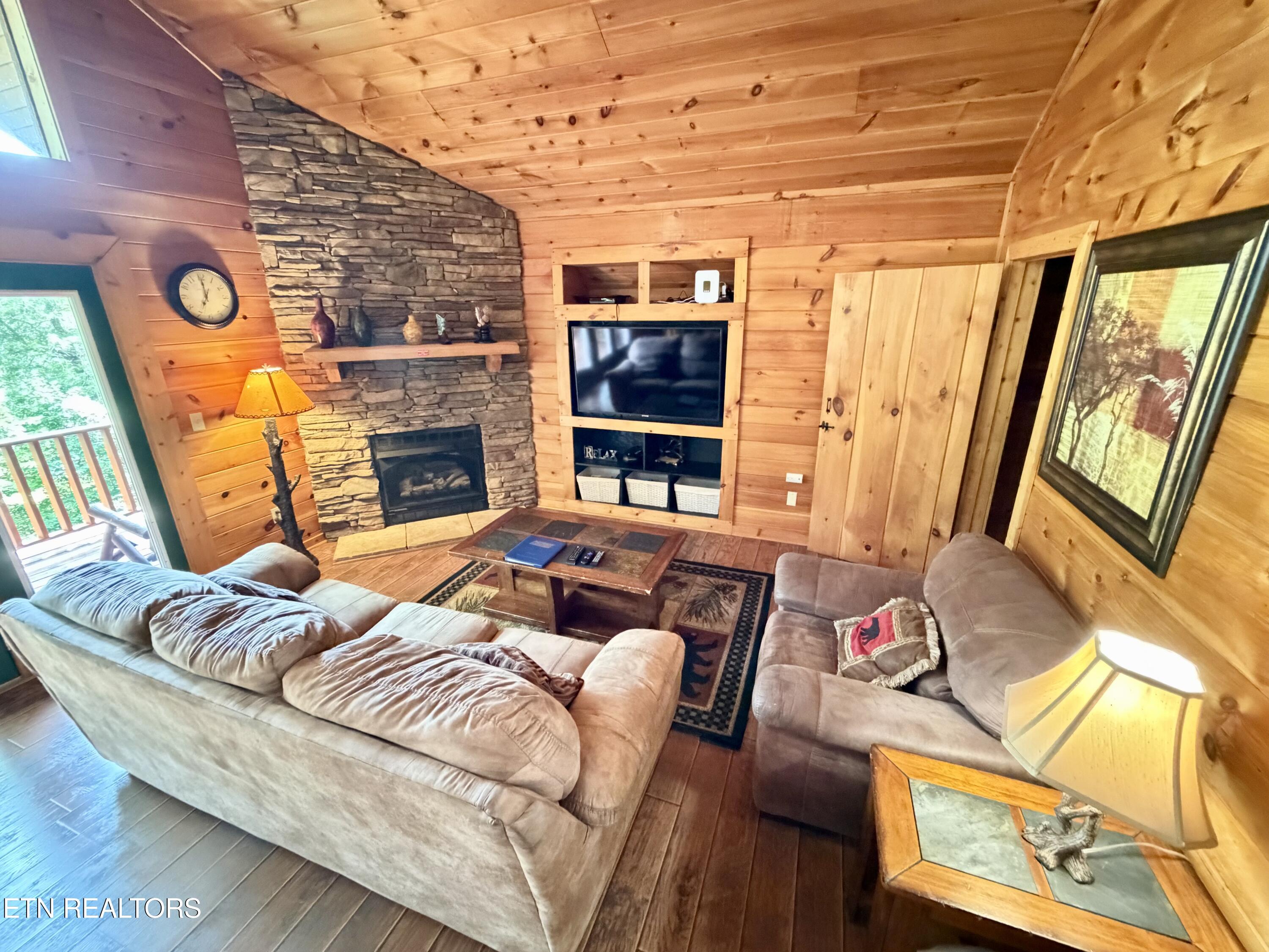 3852 Katelyns Lane Pigeon Forge TN 37876