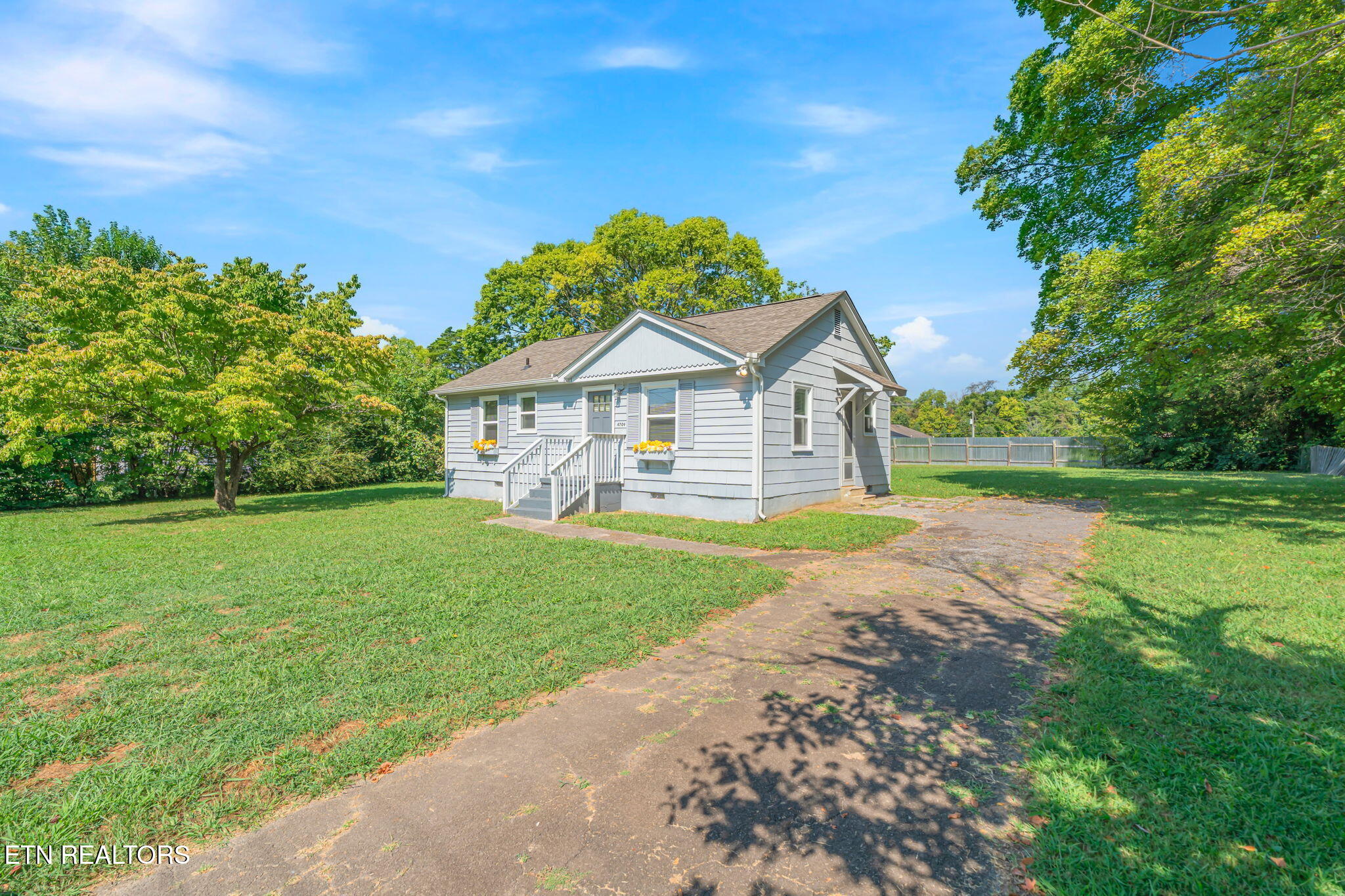 Knoxville TN 37917
