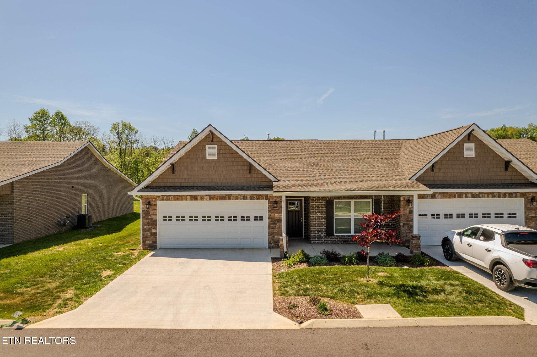 728 Snowflower Circle Pigeon Forge TN 37863