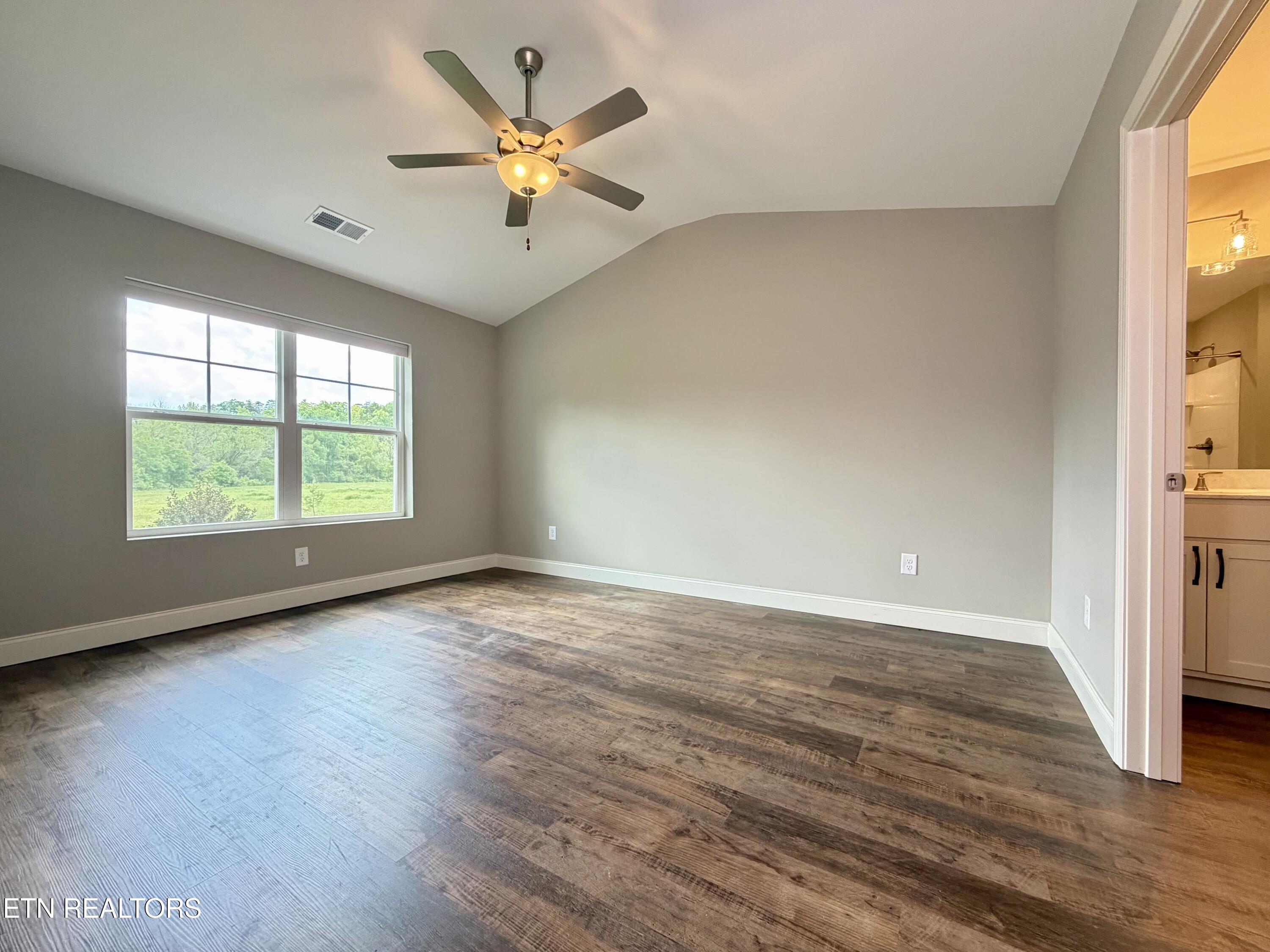 728 Snowflower Circle Pigeon Forge TN 37863