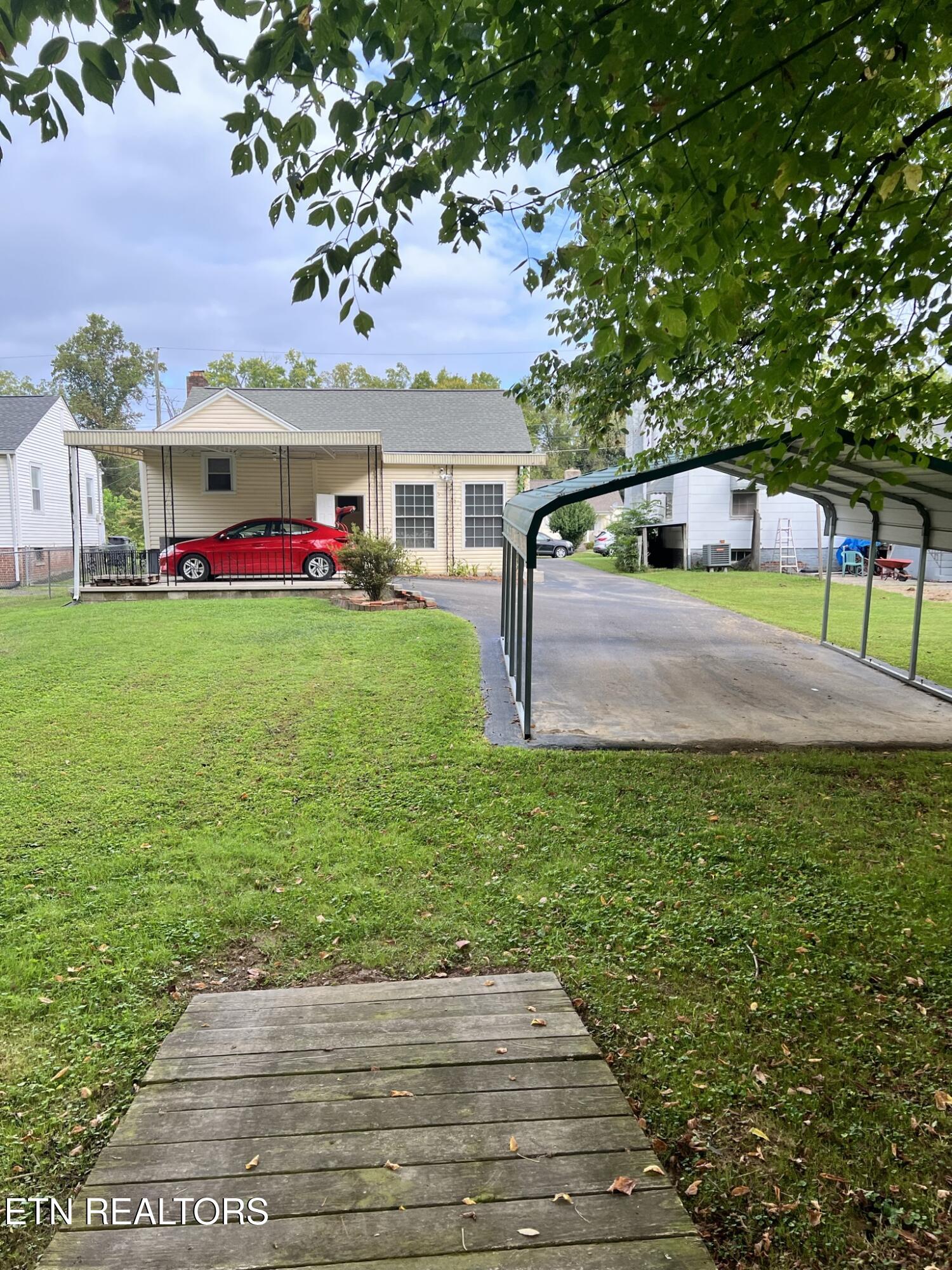 2404 Tecoma Drive Knoxville TN 37917