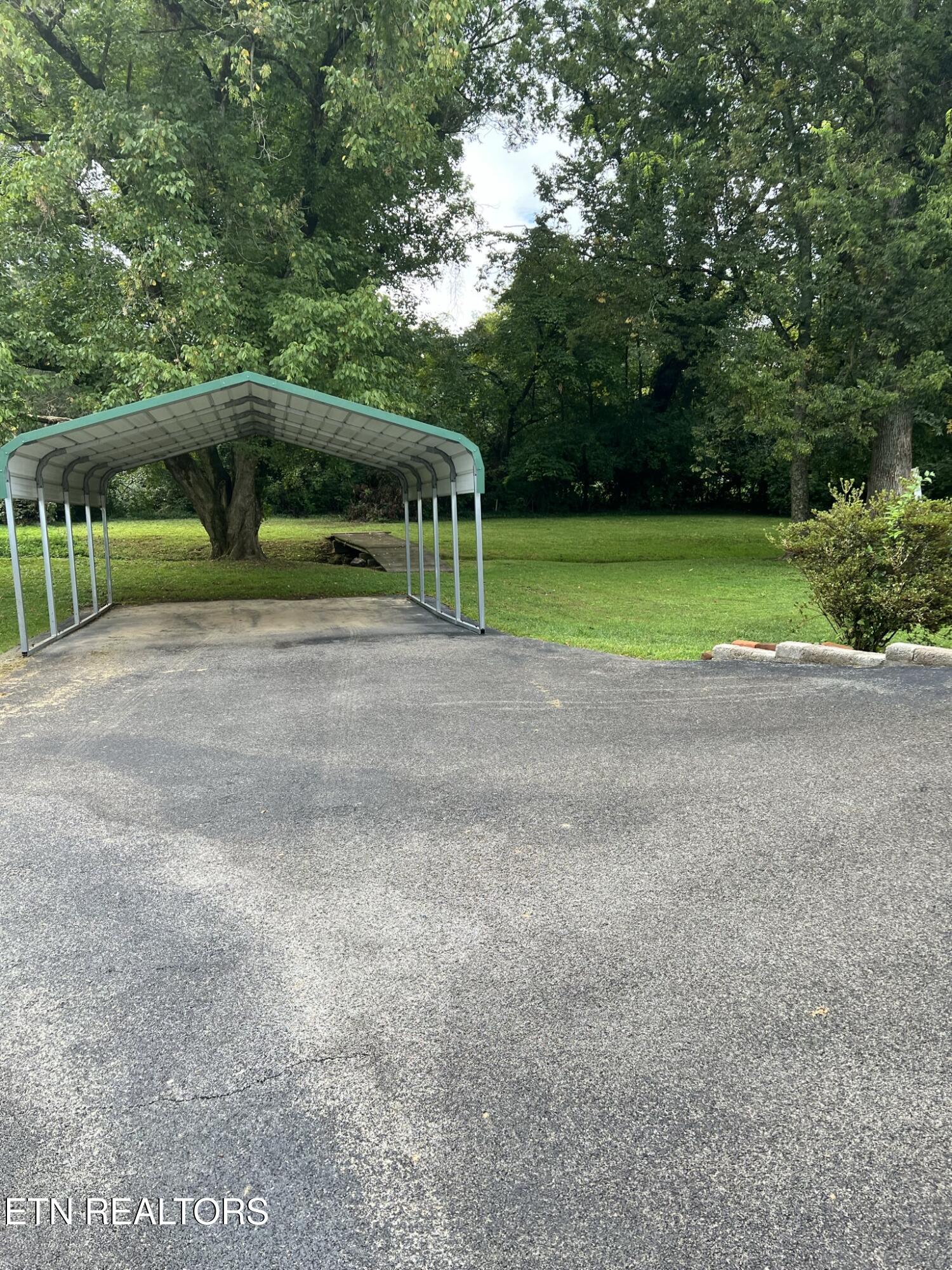 2404 Tecoma Drive Knoxville TN 37917