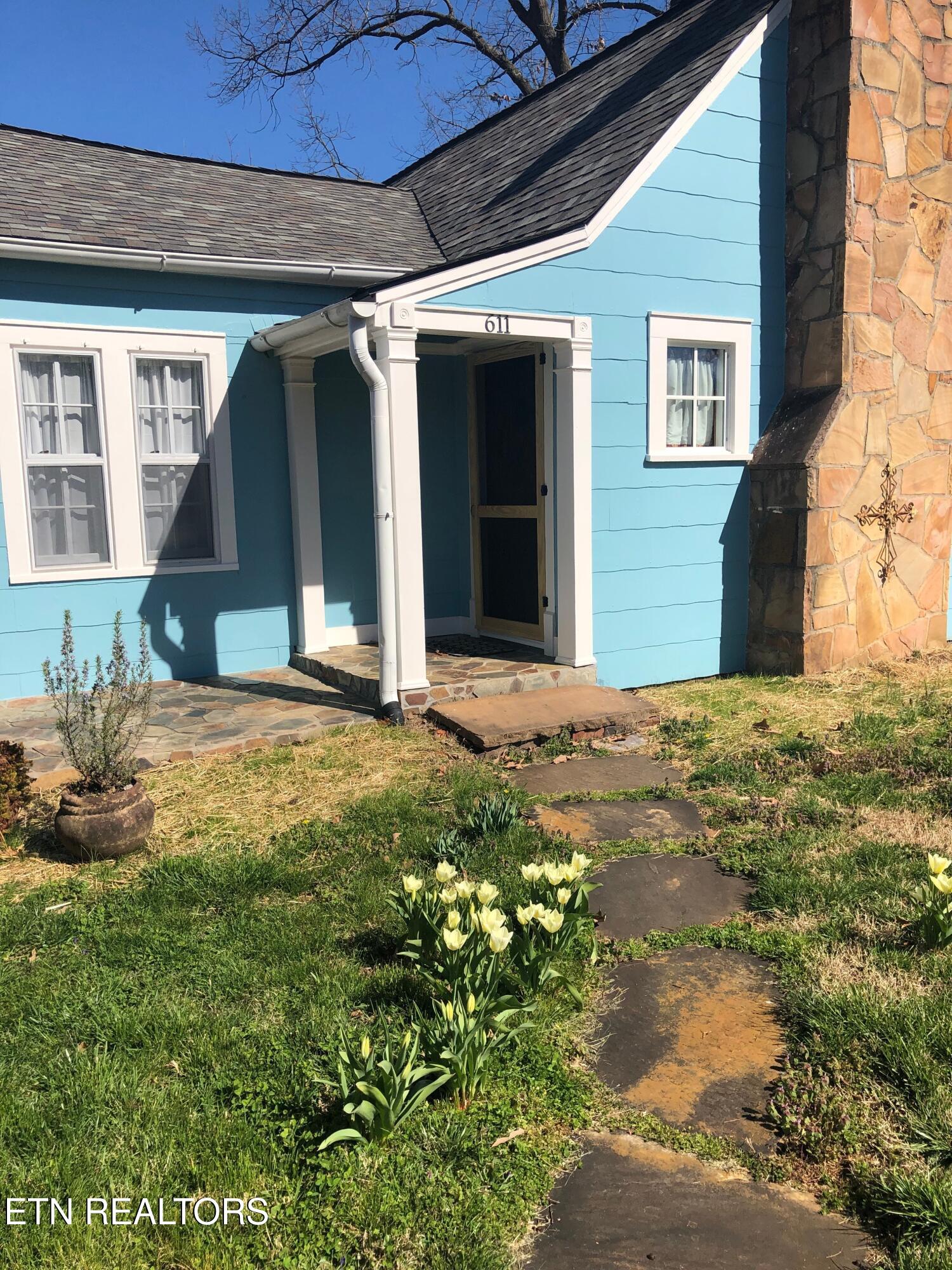611 Phillips Avenue Knoxville TN 37920