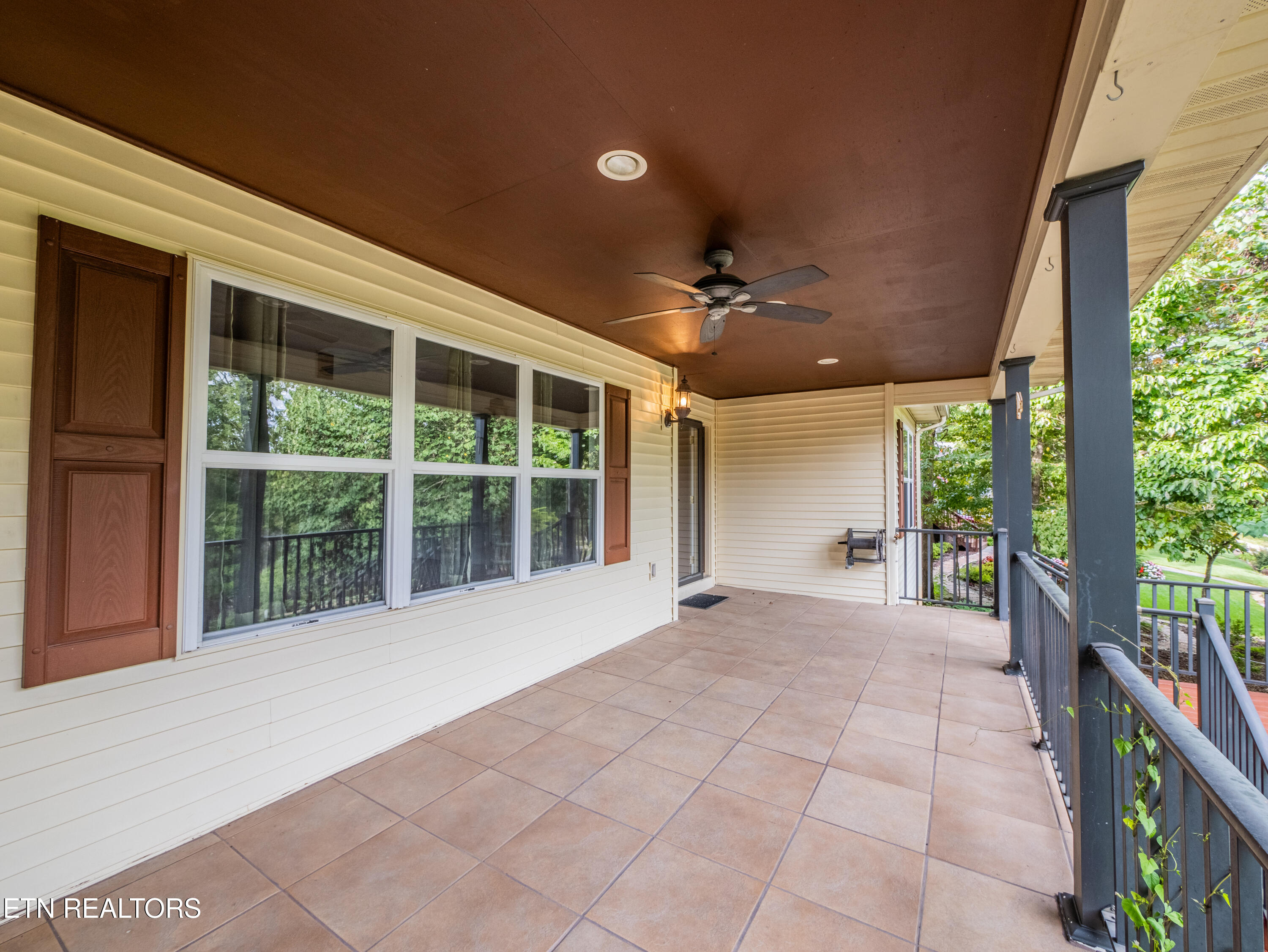 215 Tahlequah Drive Loudon TN 37774