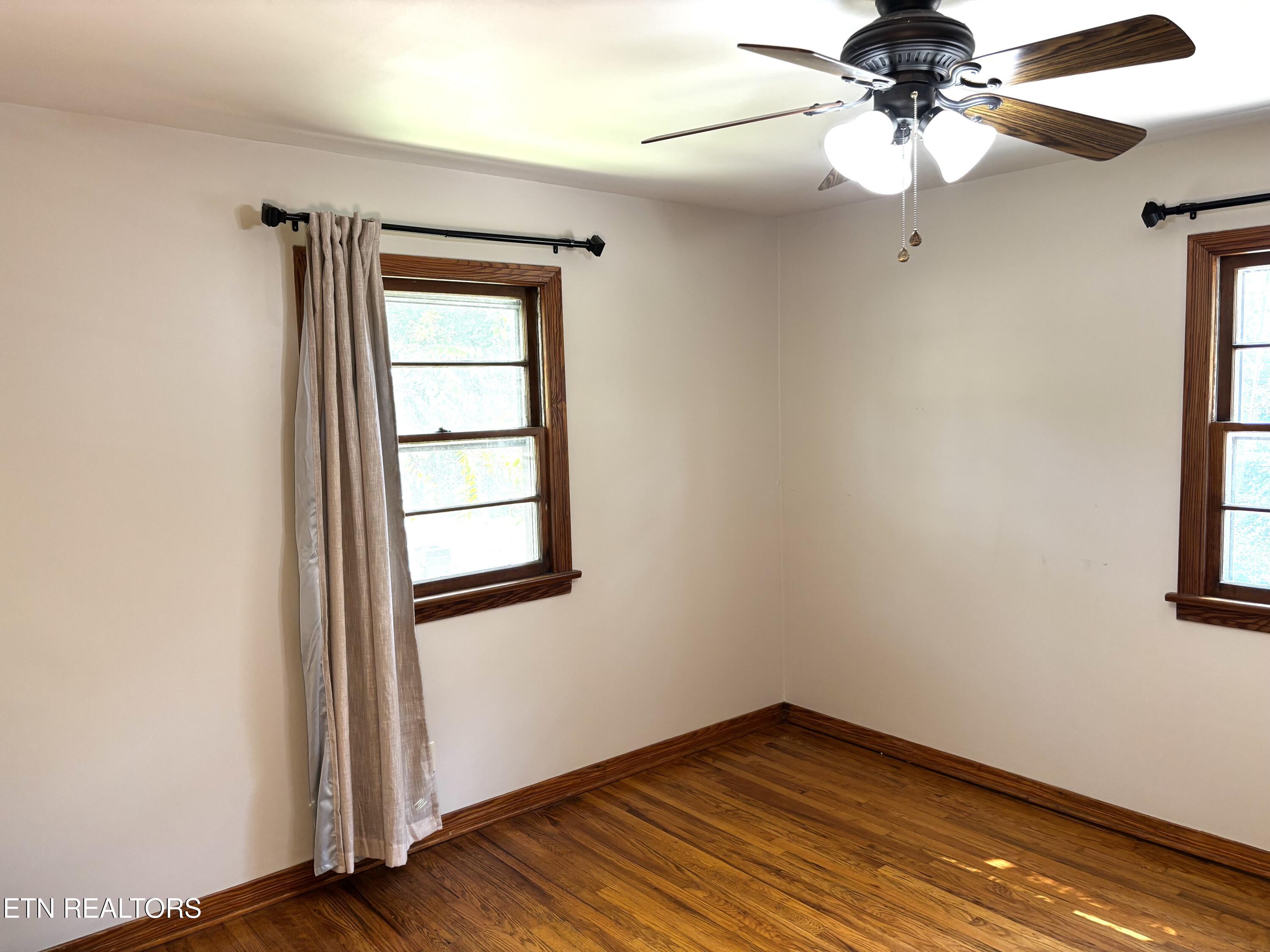4106 Woodlawn Pike Knoxville TN 37920