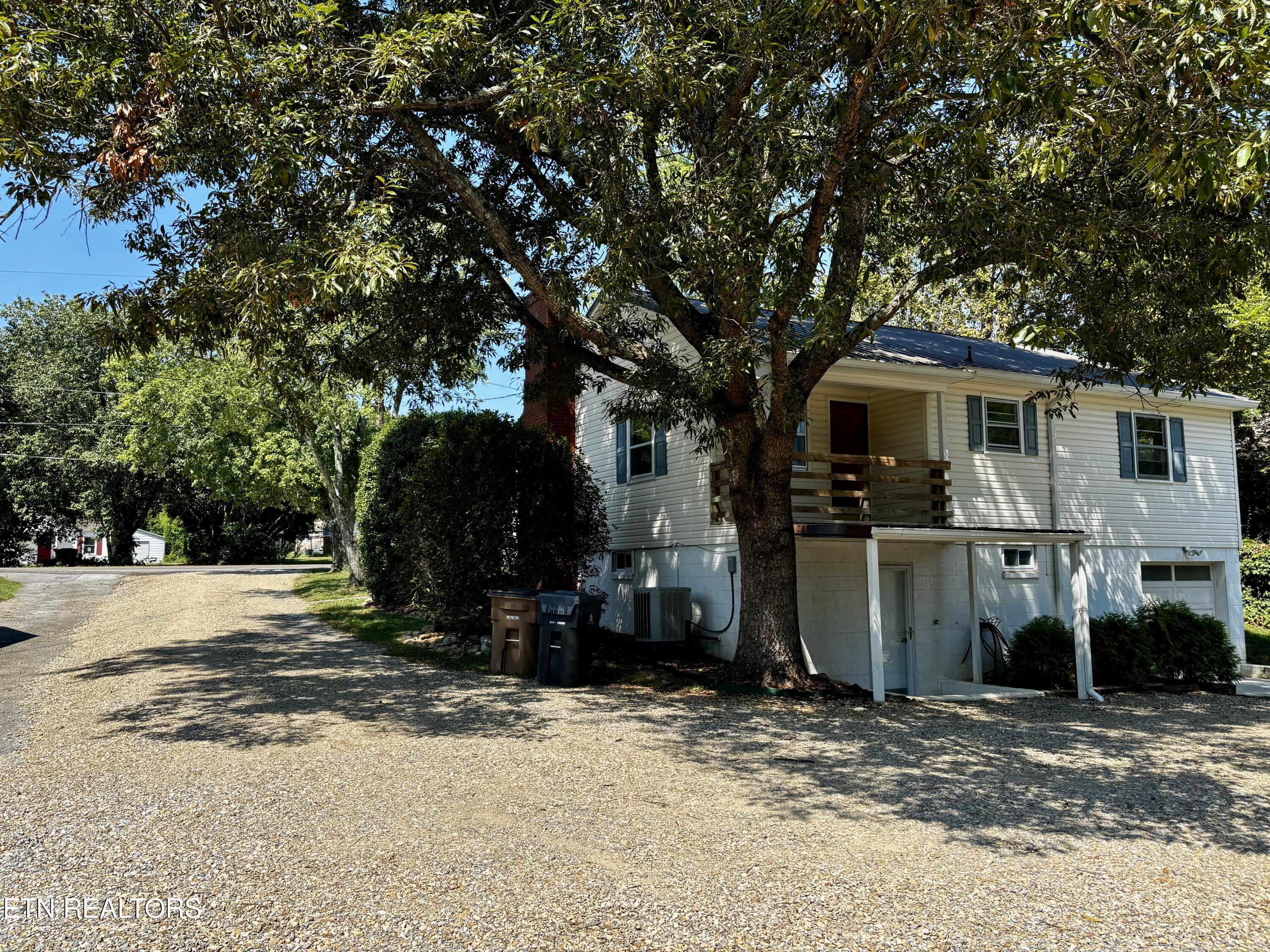 4106 Woodlawn Pike Knoxville TN 37920